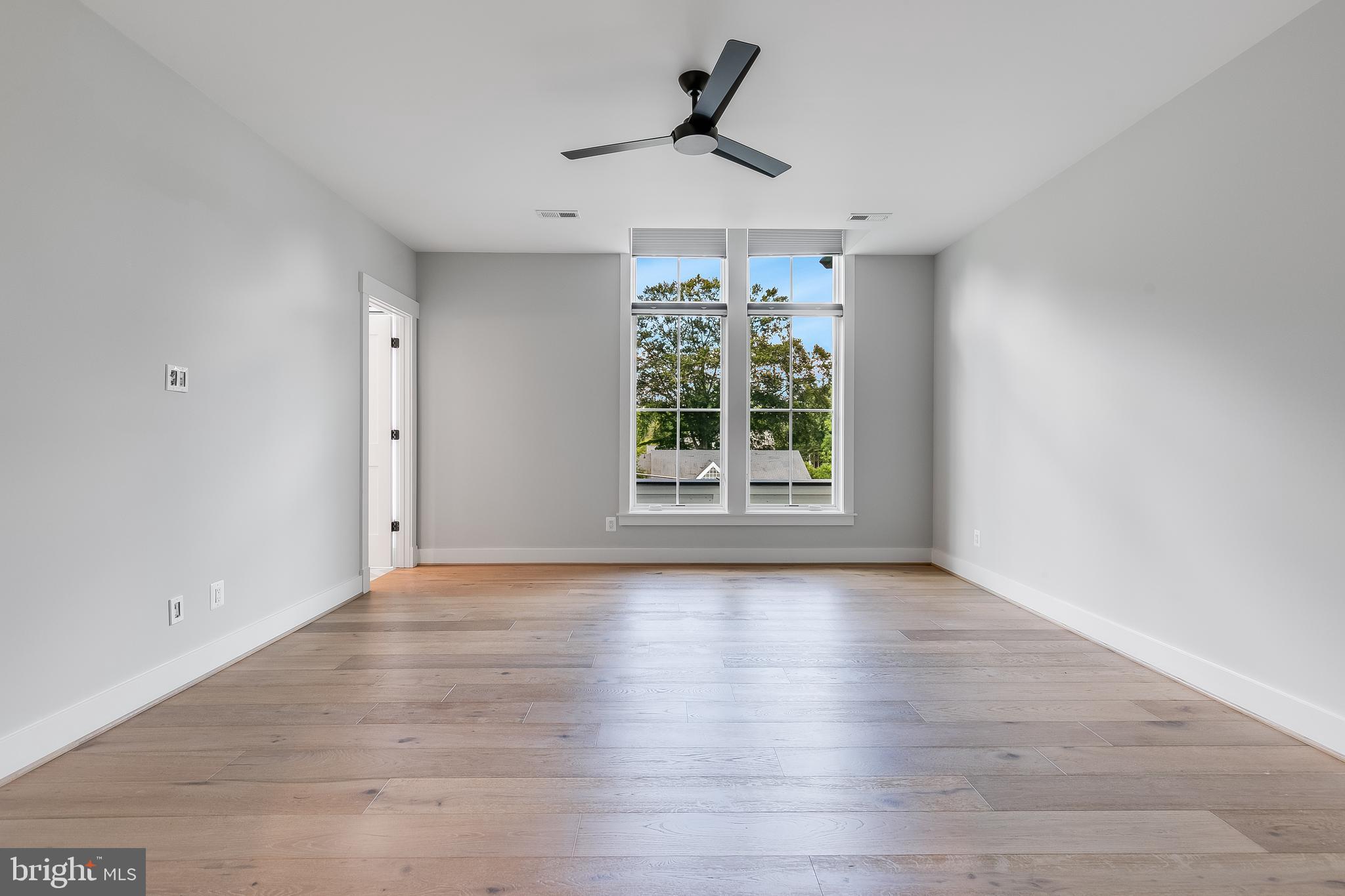 CHESTERBROOK WOODS - Residential