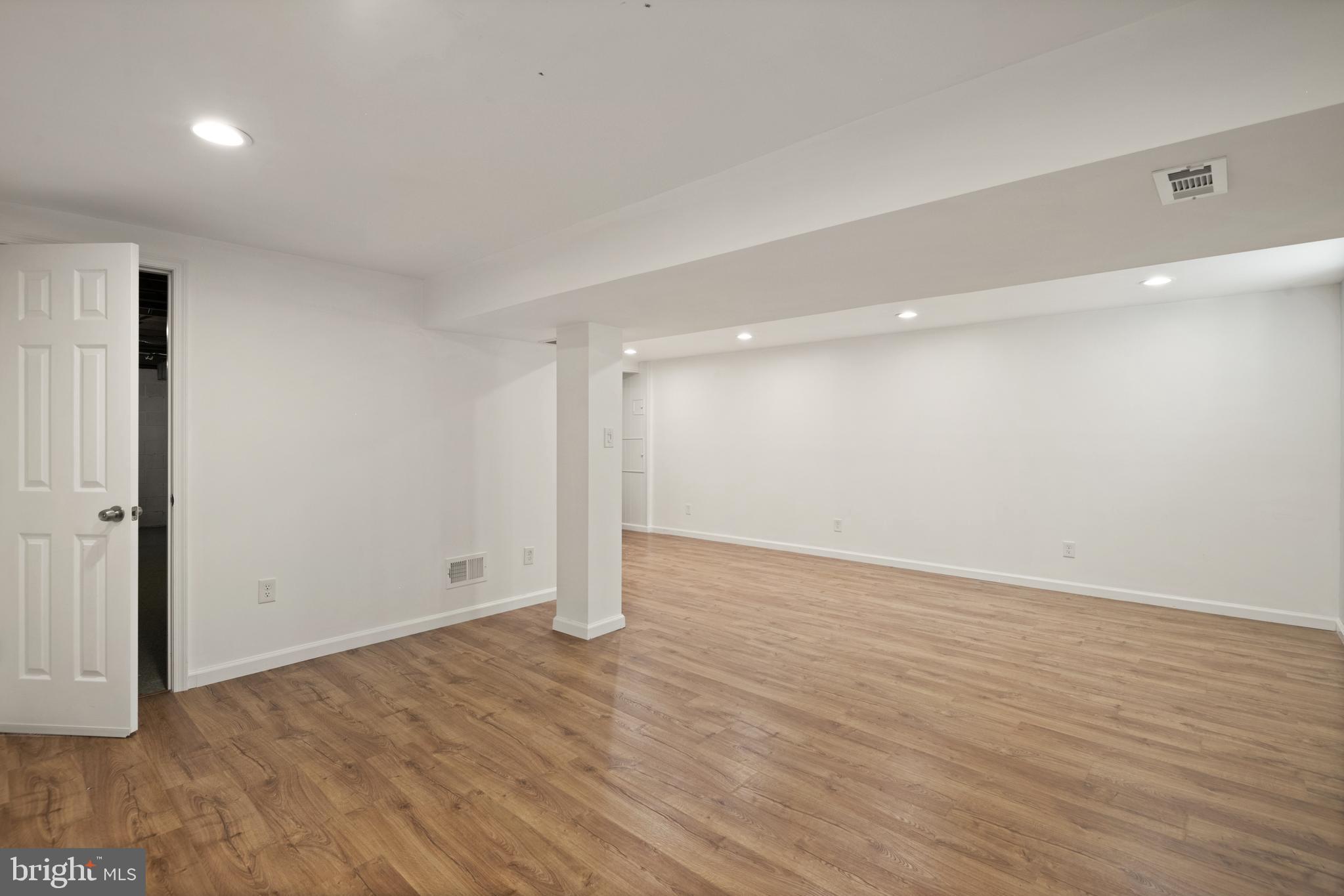 ROBERTS GLEN - Residential