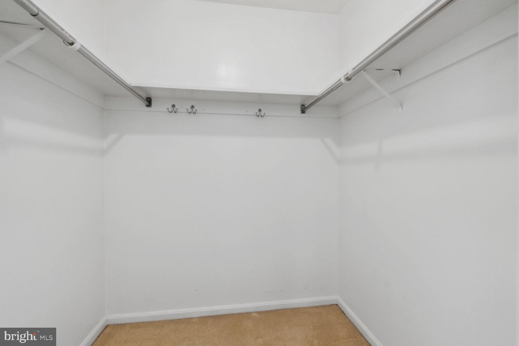 ROBERTS GLEN - Residential