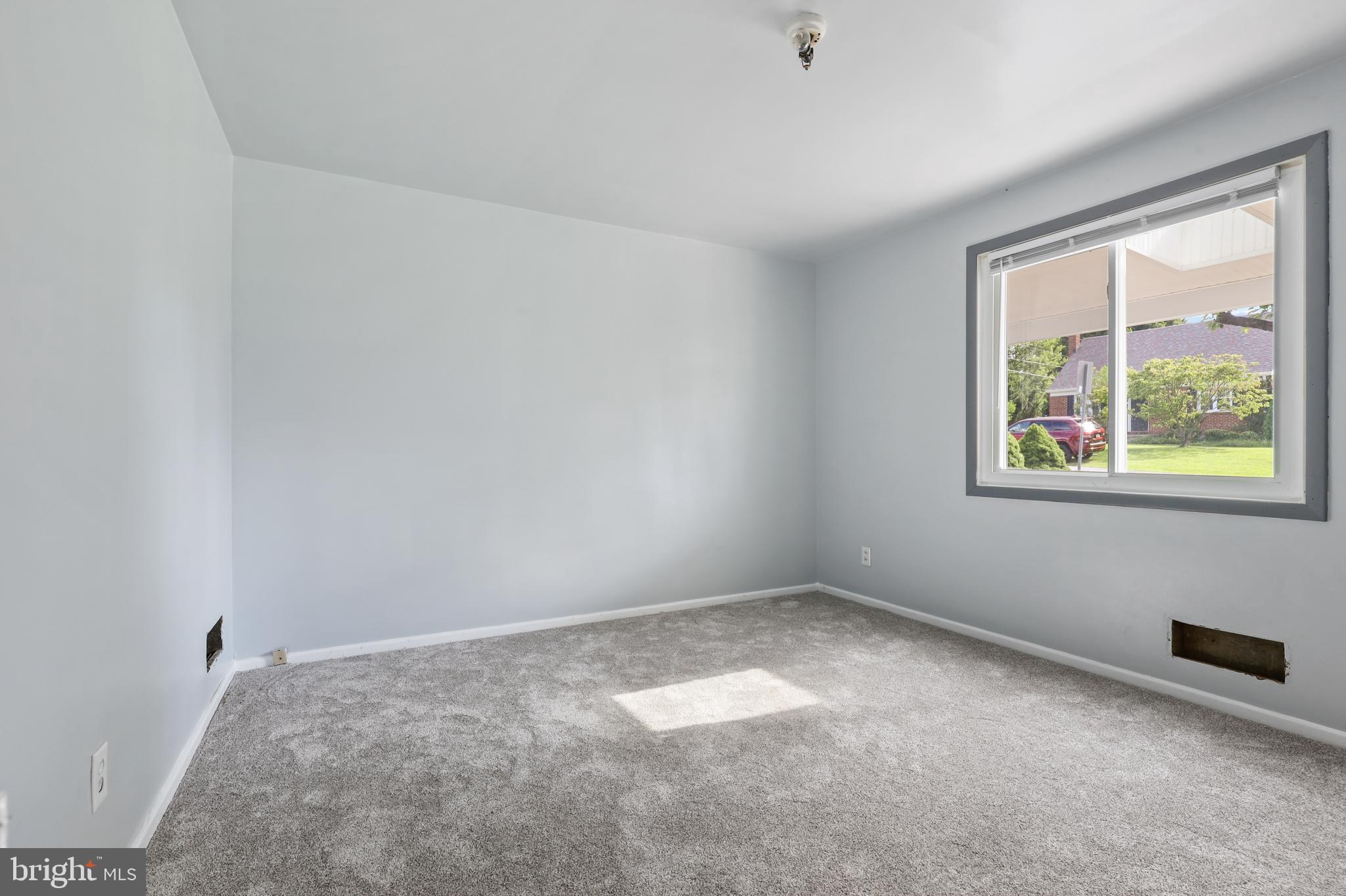 GREENTOP MANOR - Residential