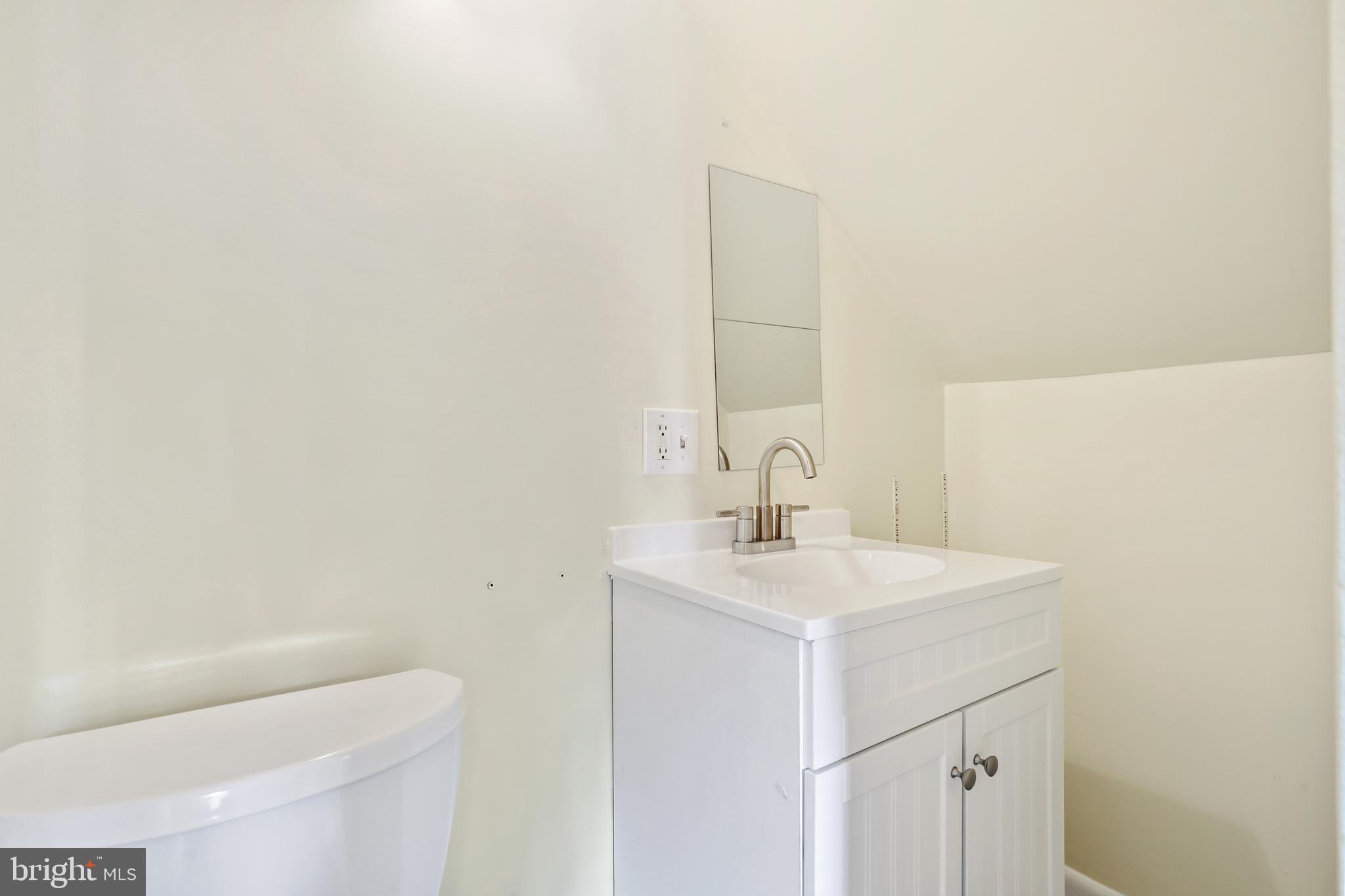 GREENTOP MANOR - Residential