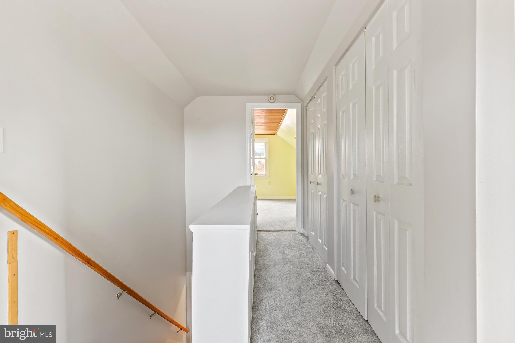 GREENTOP MANOR - Residential