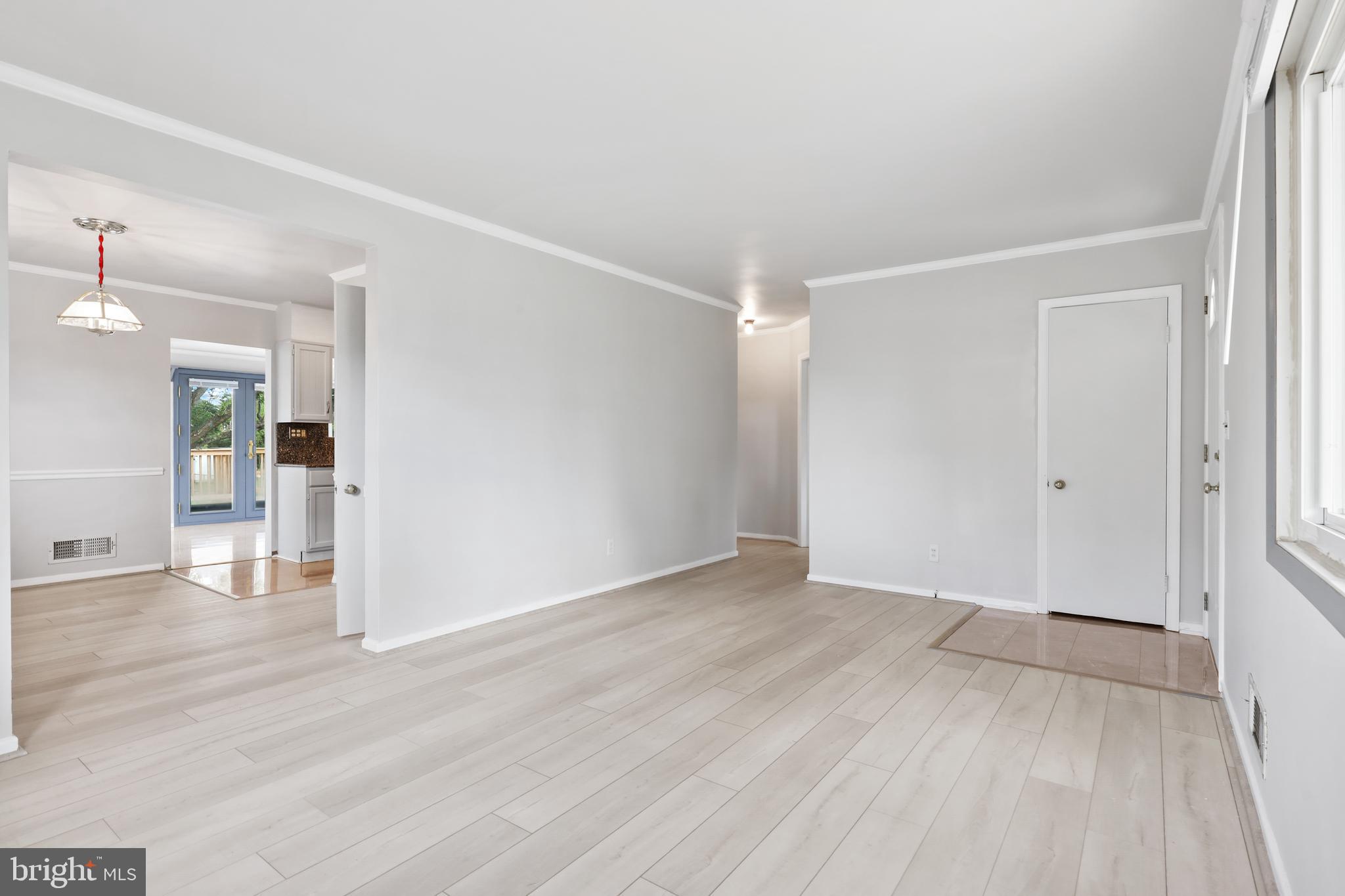 GREENTOP MANOR - Residential