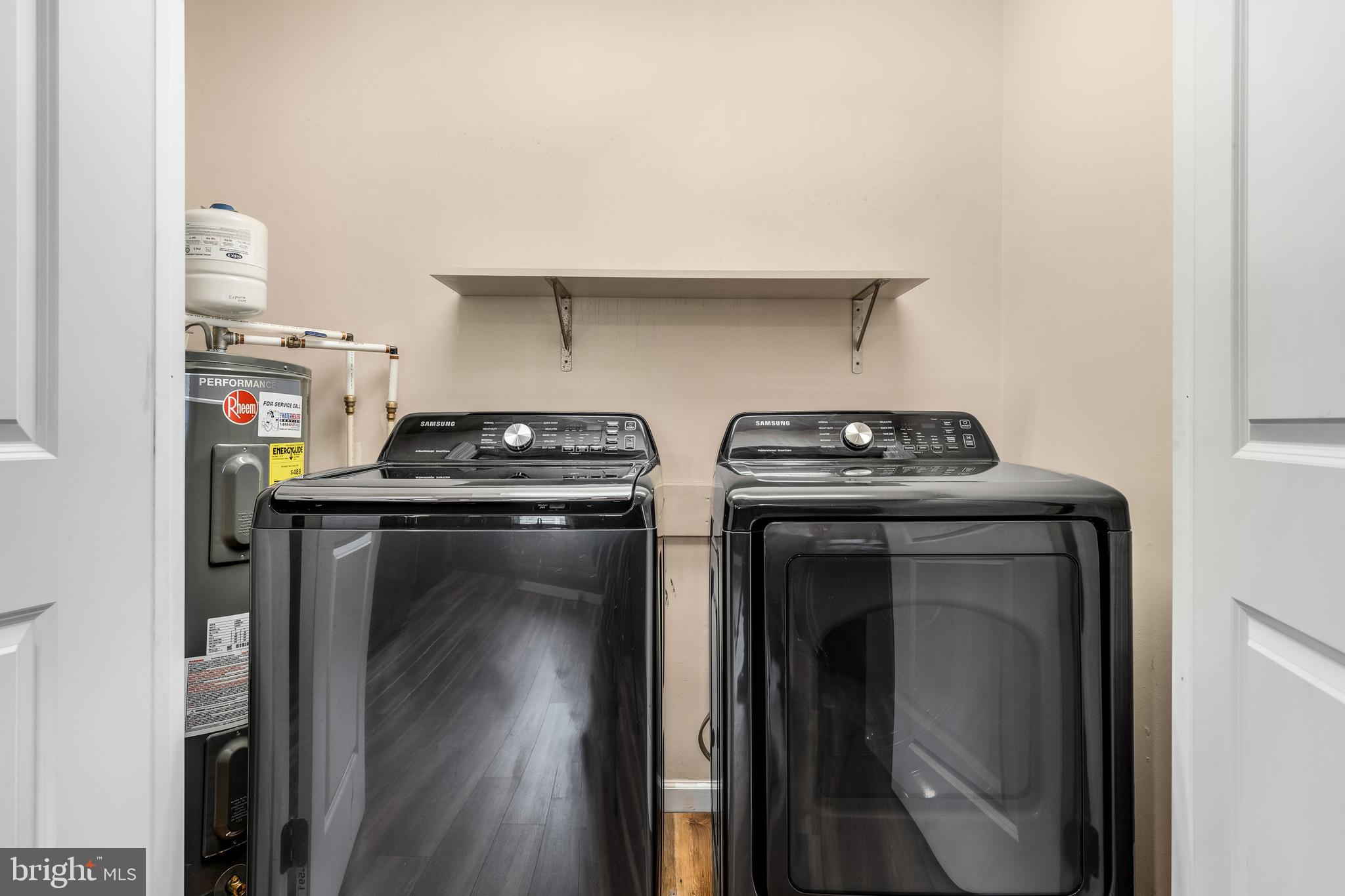 MECKLENBURG HEIGHTS - Residential