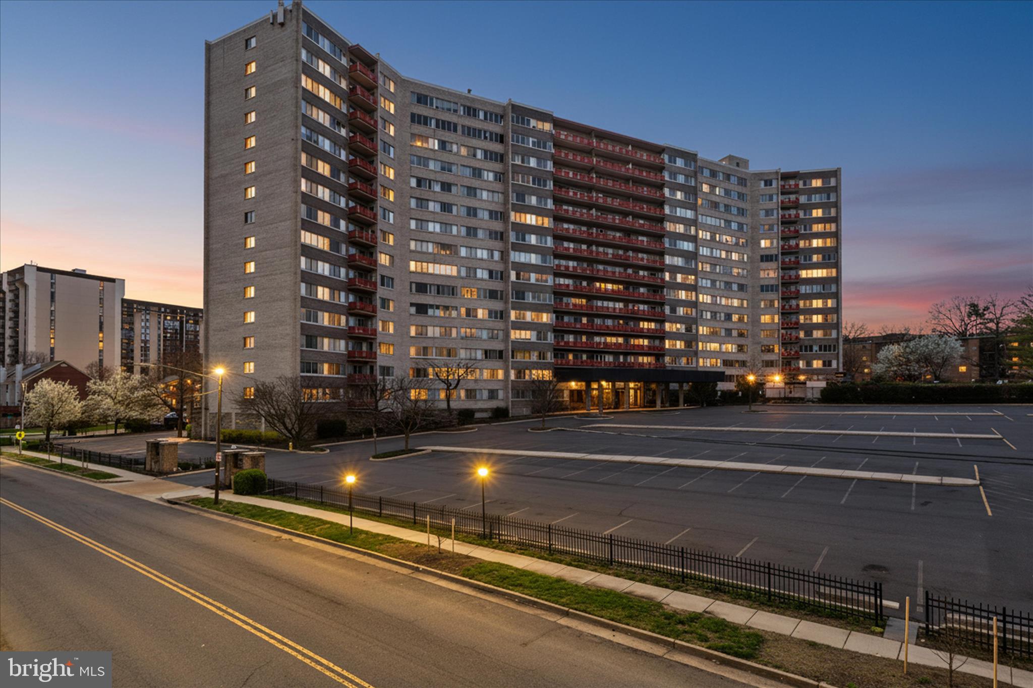 PAVILION ON THE PARK - Residential