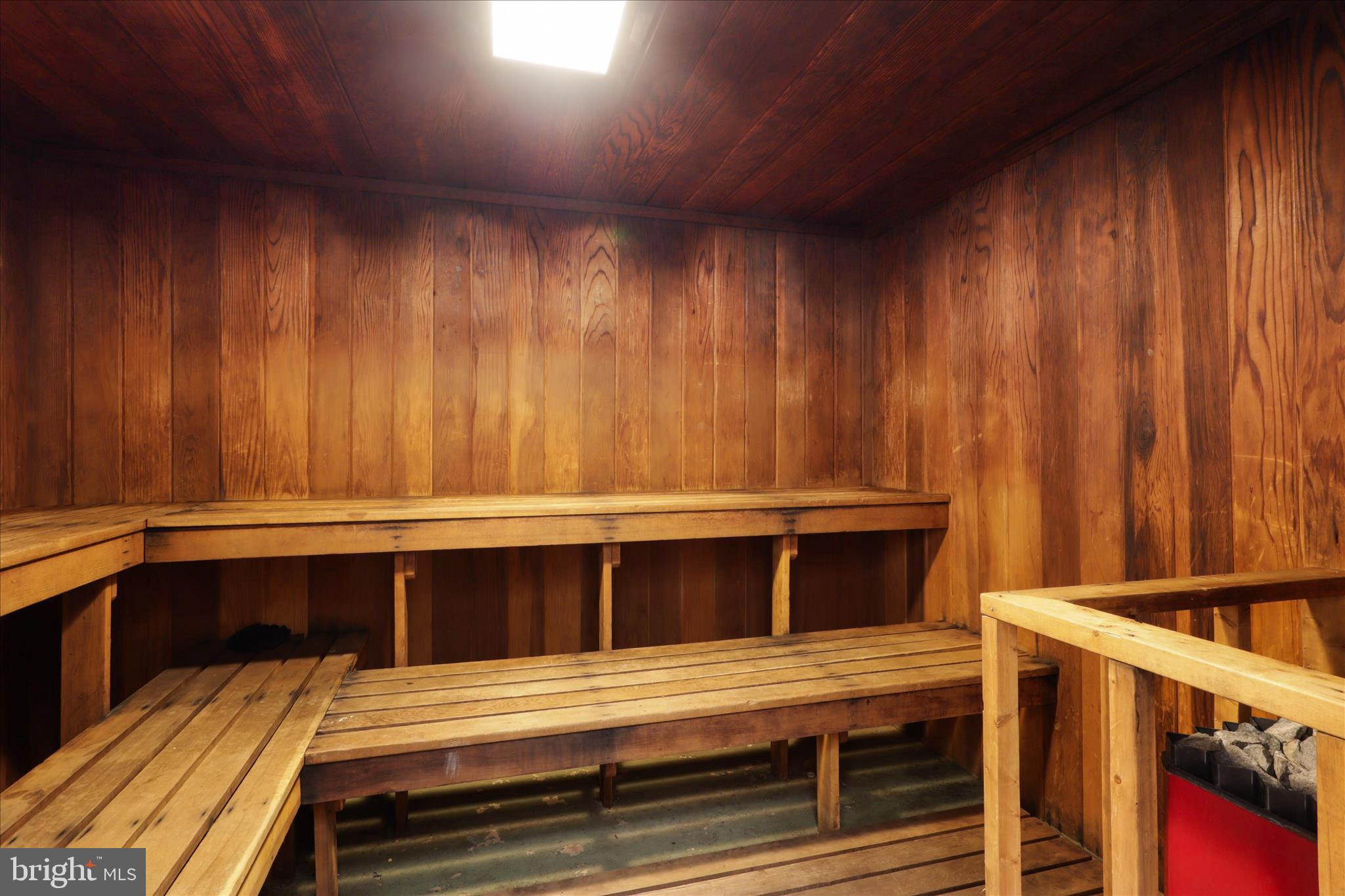 PAVILION ON THE PARK - Residential