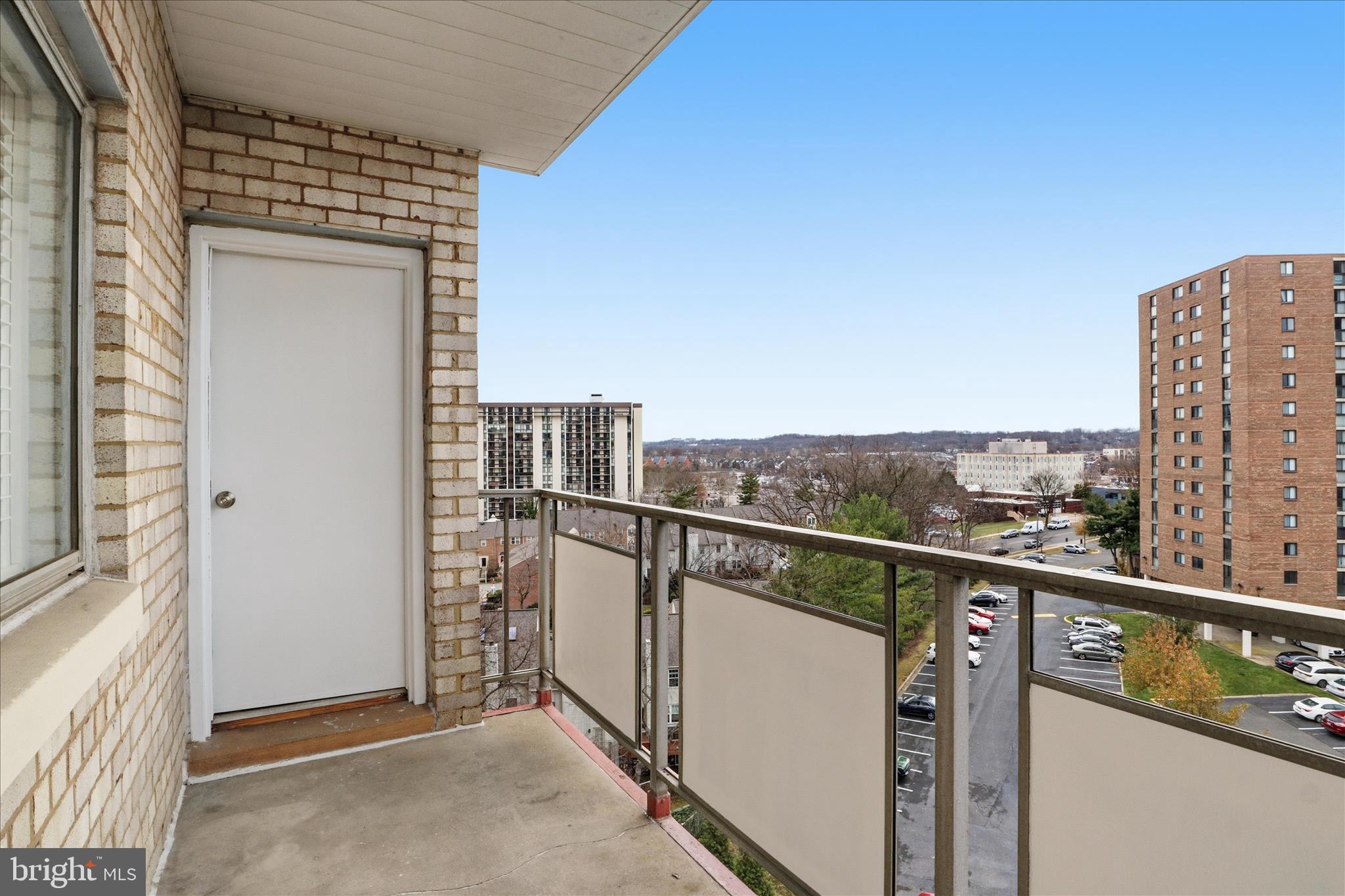 PAVILION ON THE PARK - Residential