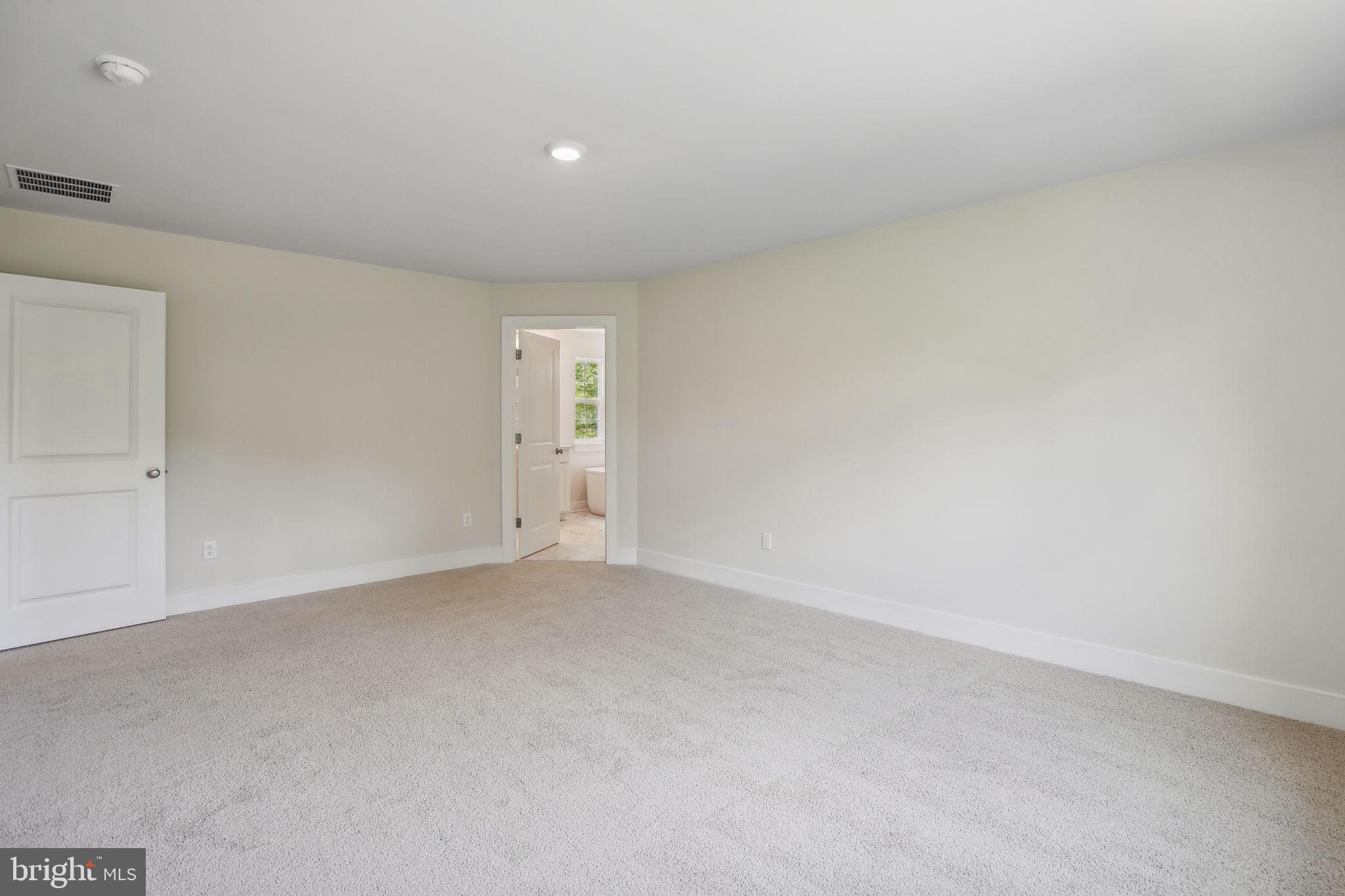 RIVERS BLUFF - Residential