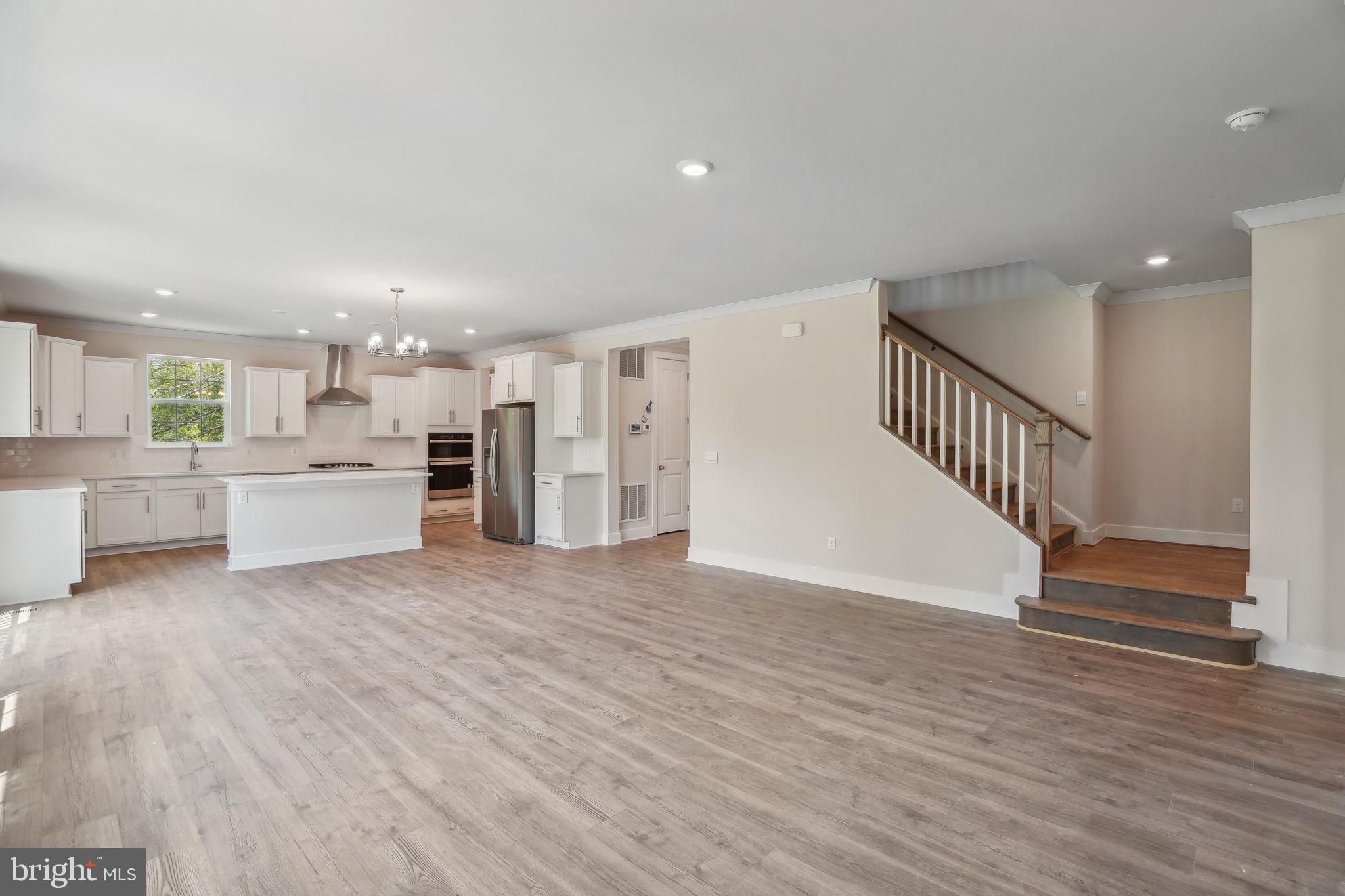 RIVERS BLUFF - Residential