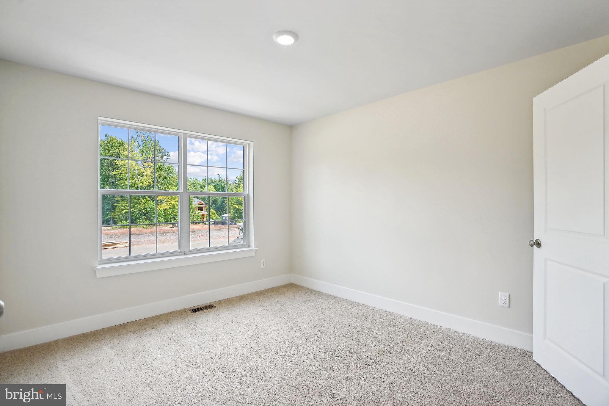 RIVERS BLUFF - Residential