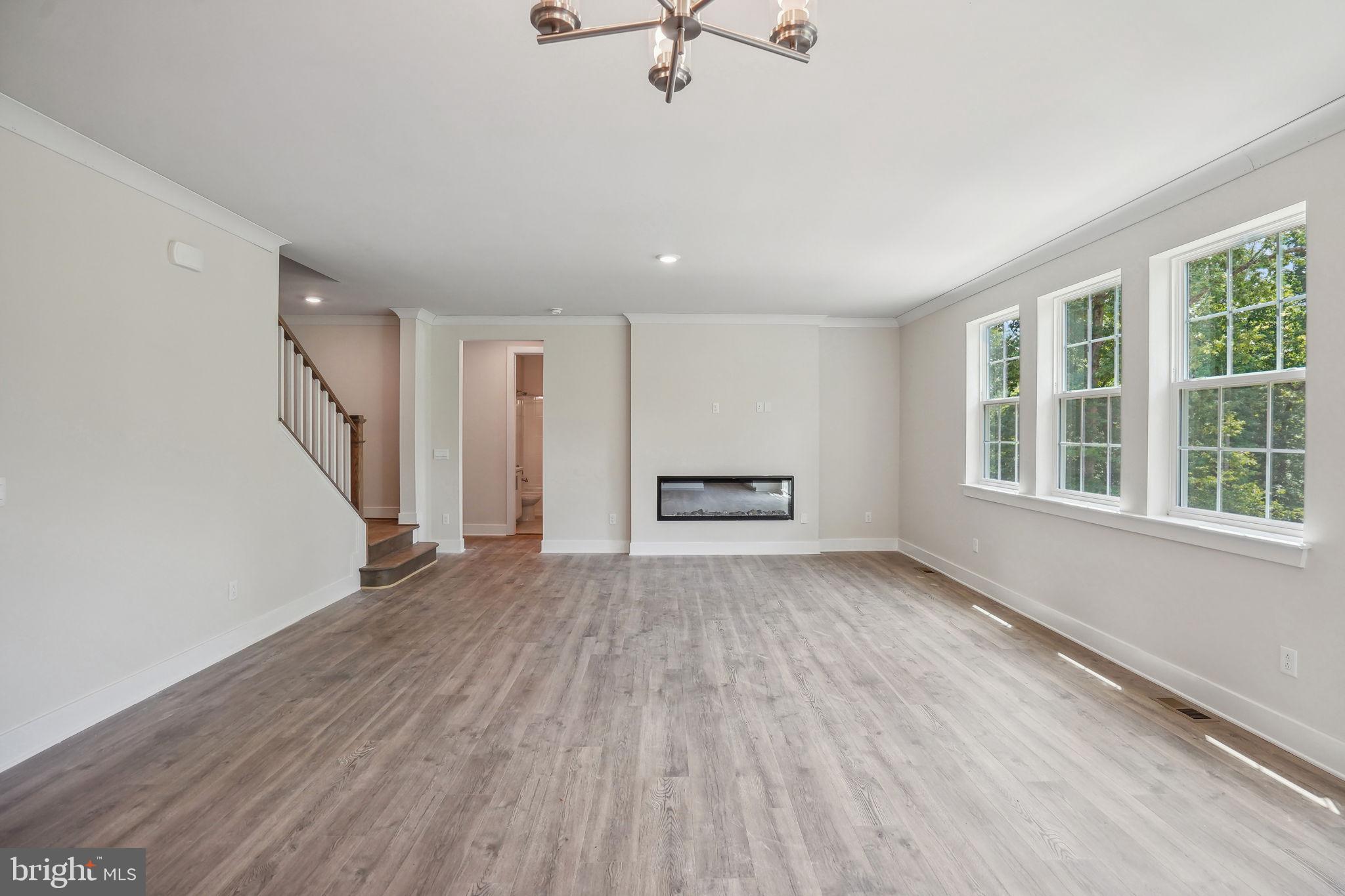 RIVERS BLUFF - Residential