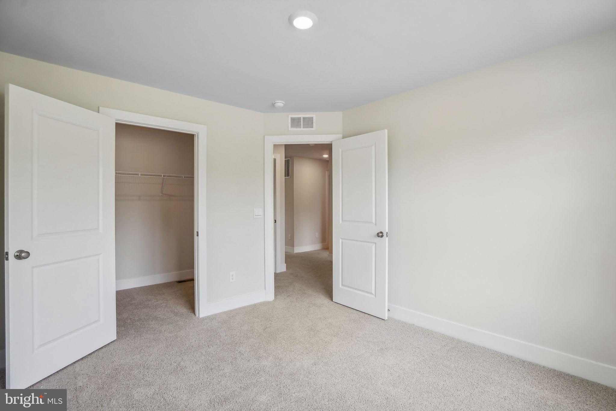 RIVERS BLUFF - Residential