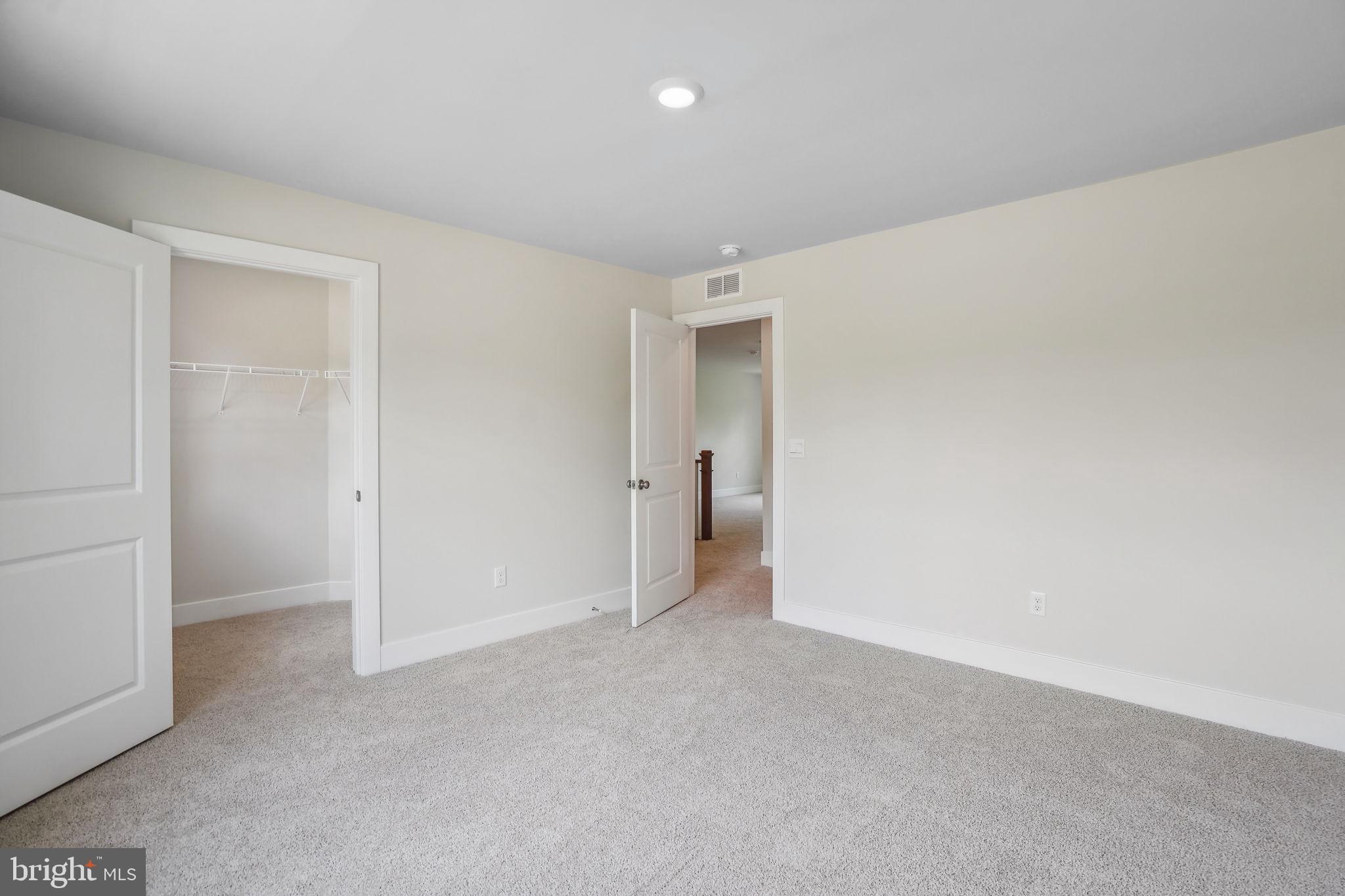 RIVERS BLUFF - Residential