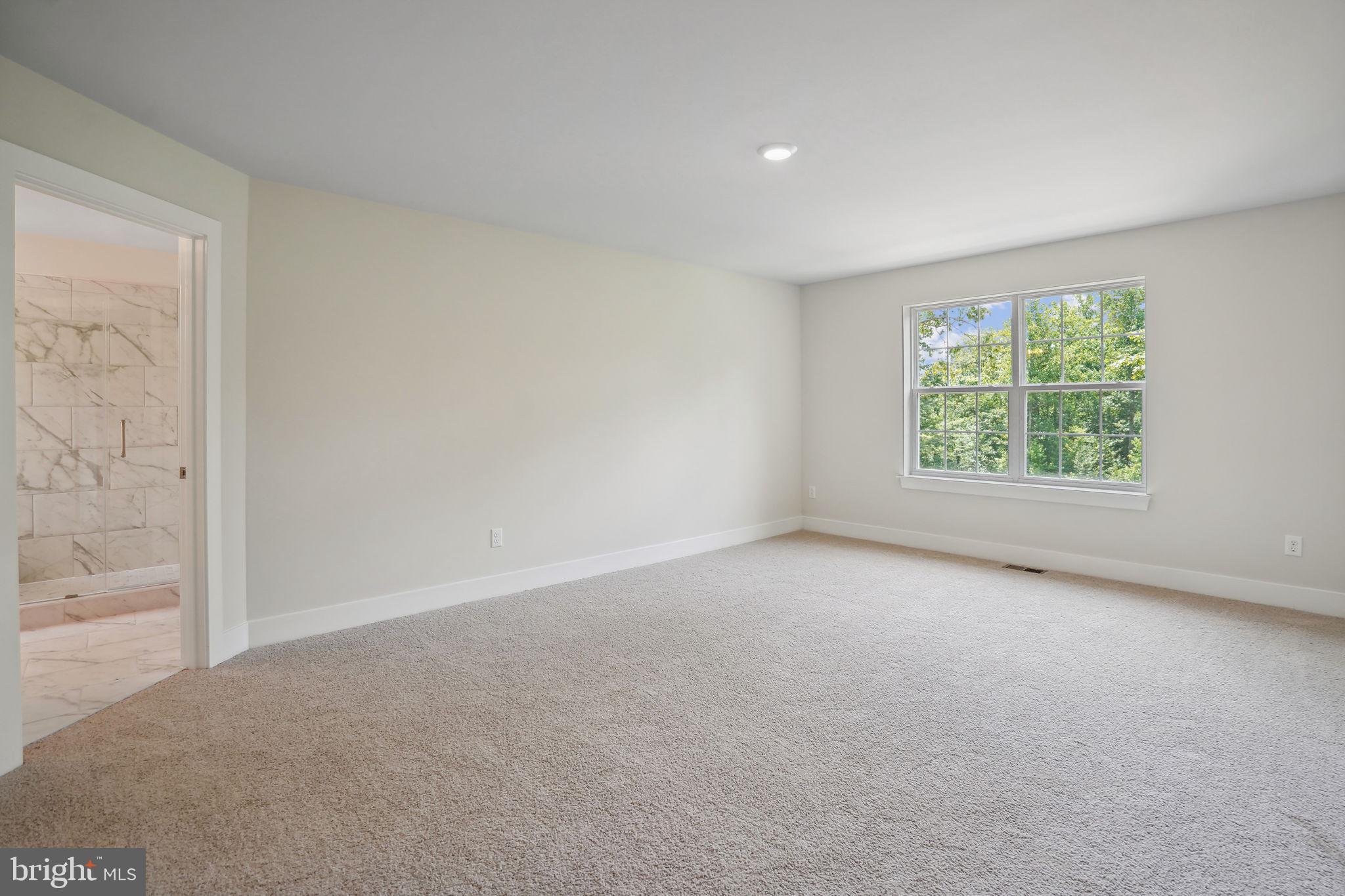 RIVERS BLUFF - Residential