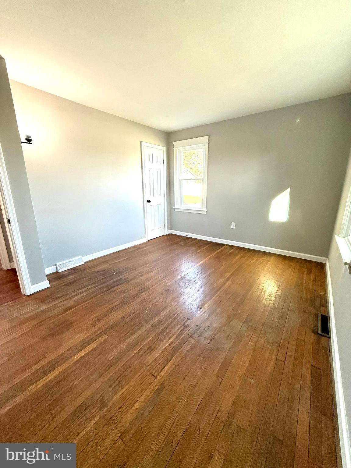 MOUL AVENUE - Residential