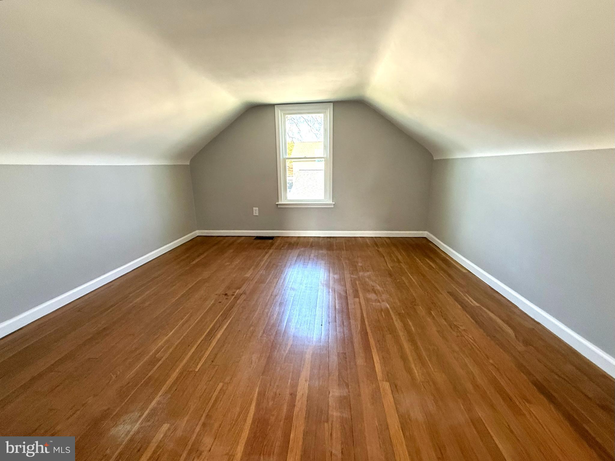 MOUL AVENUE - Residential