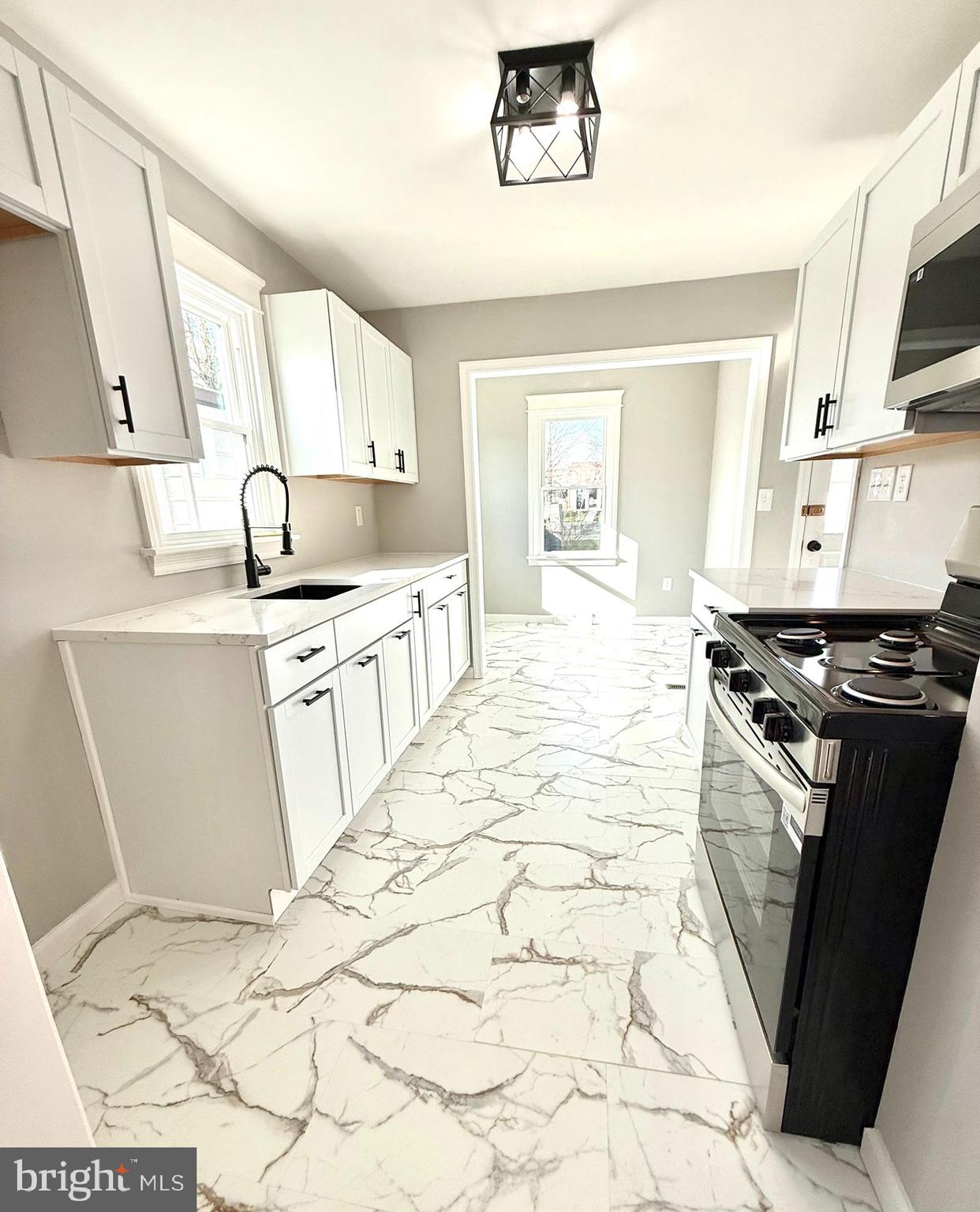 MOUL AVENUE - Residential