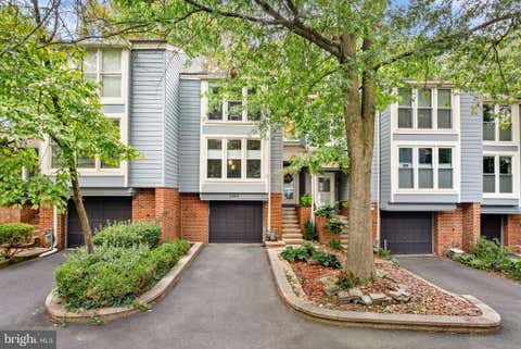 Photo of 1604 Apricot Court, RESTON, VA 20190 (MLS # VAFX2336416)