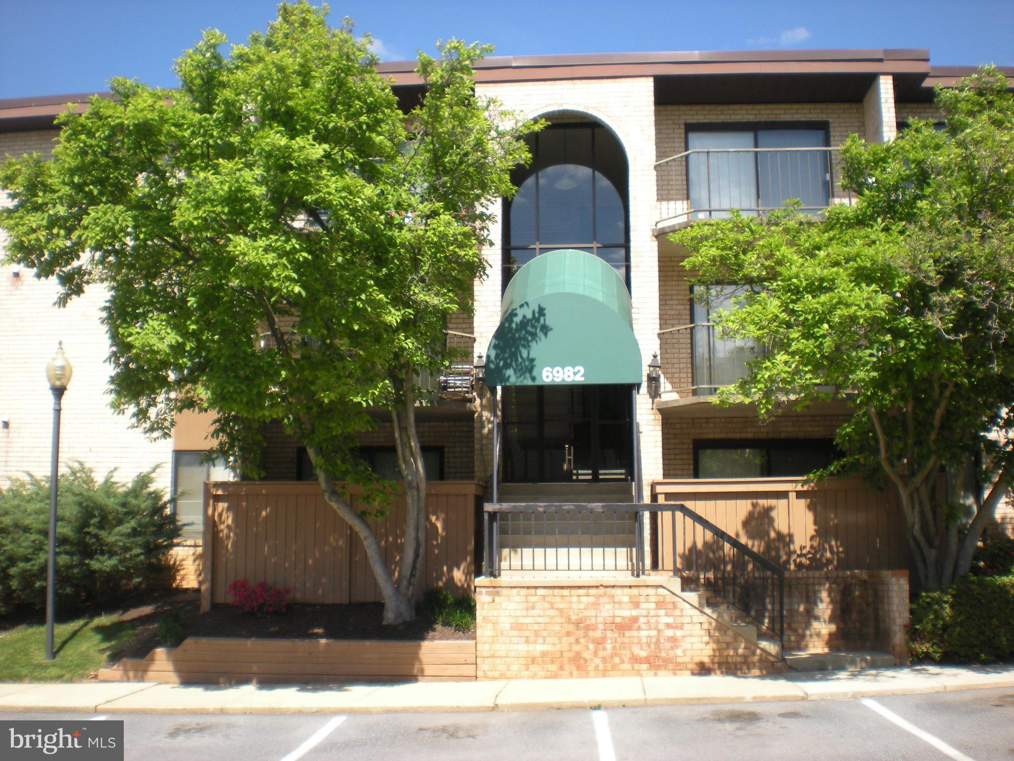 HUNTING RIDGE CONDOMINIUM - Residential