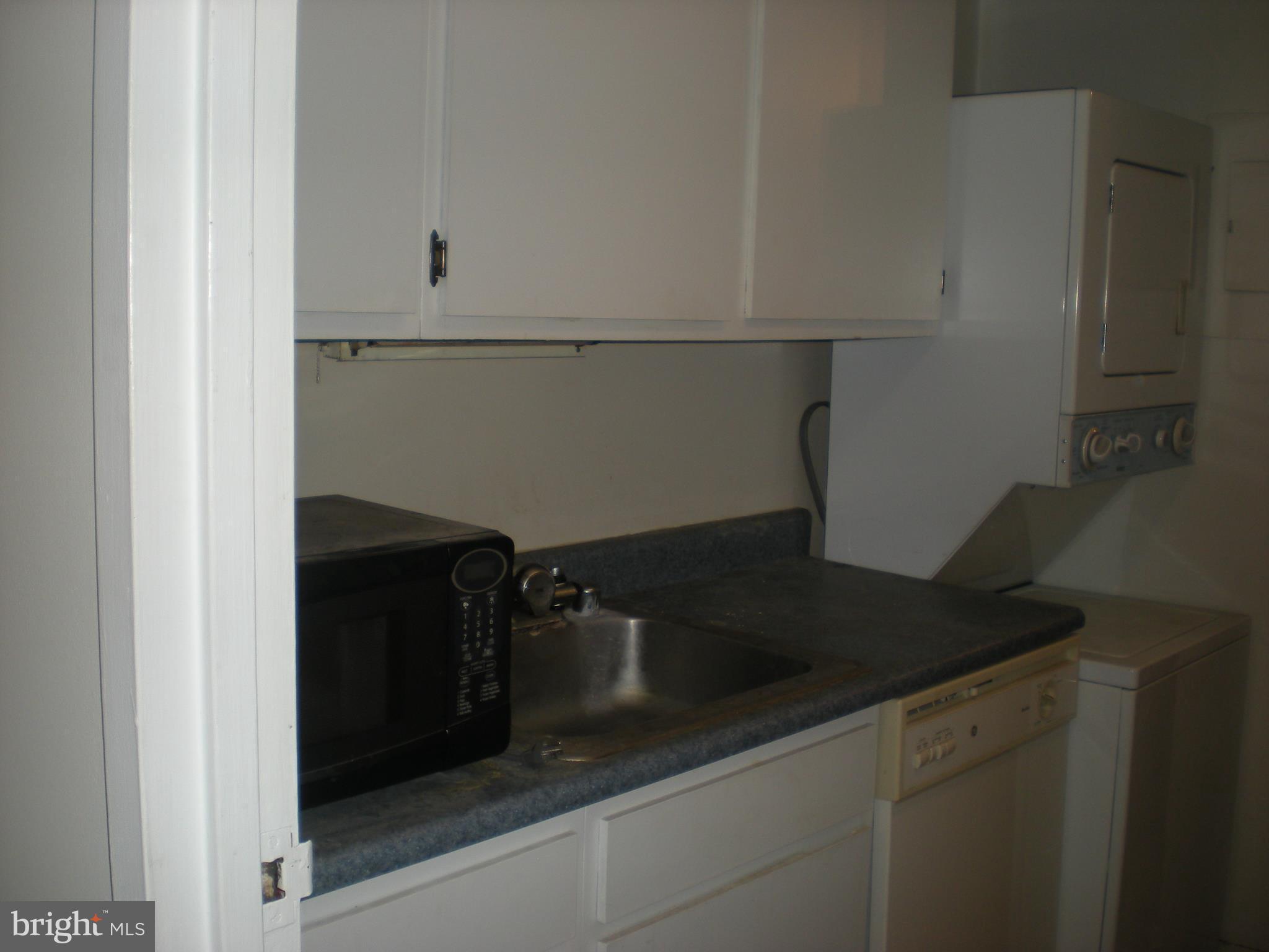 HUNTING RIDGE CONDOMINIUM - Residential