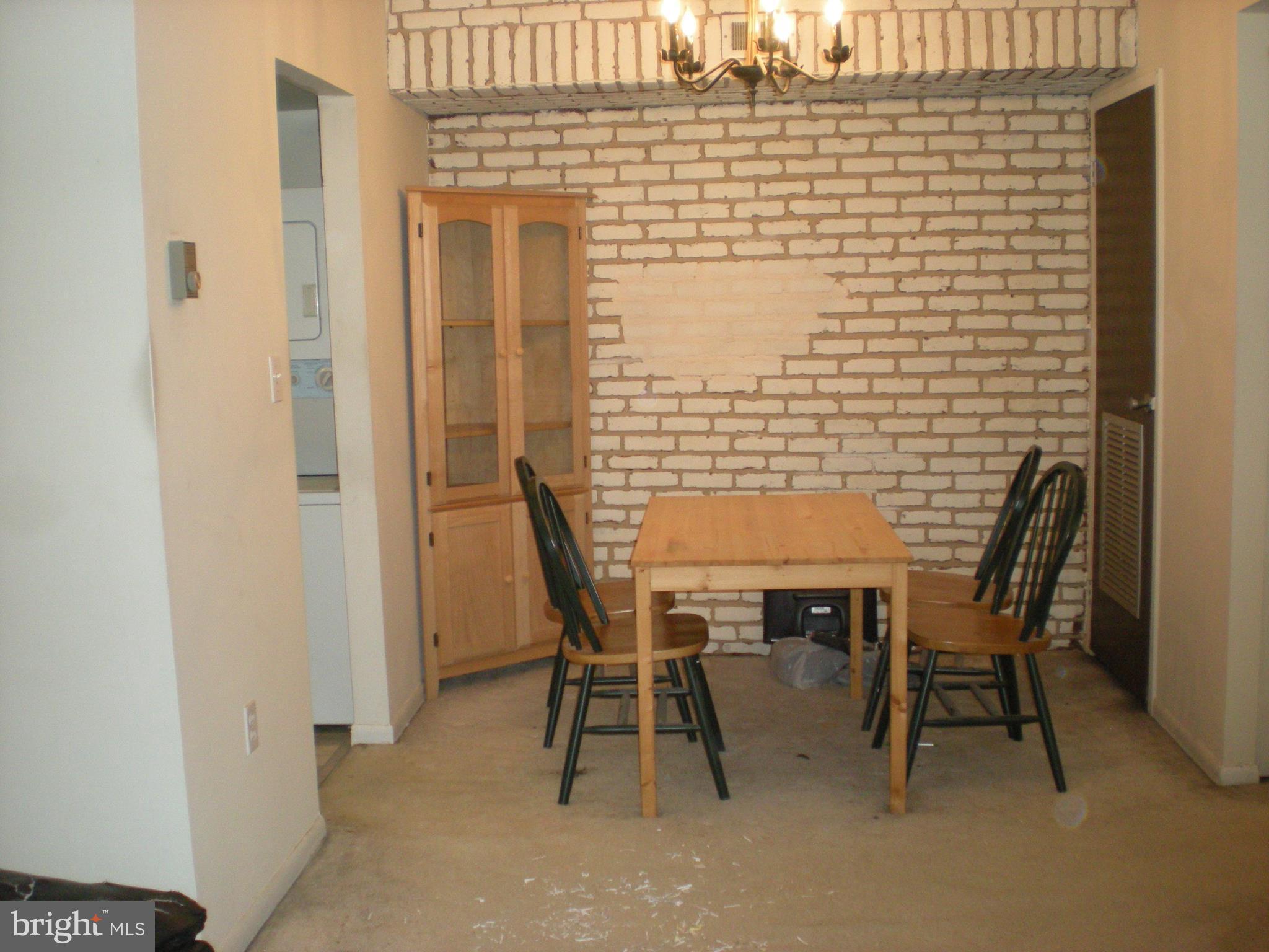 HUNTING RIDGE CONDOMINIUM - Residential