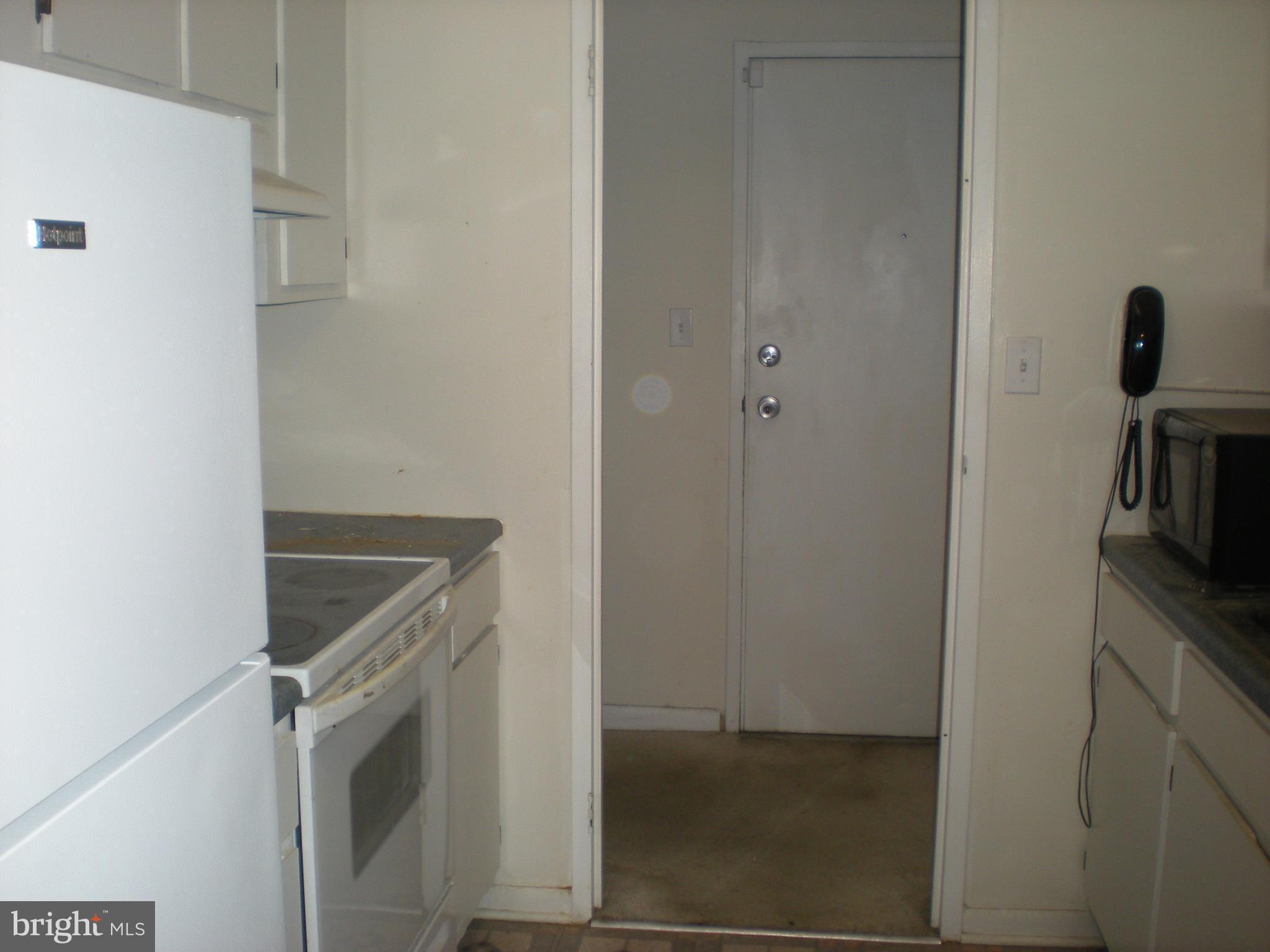 HUNTING RIDGE CONDOMINIUM - Residential