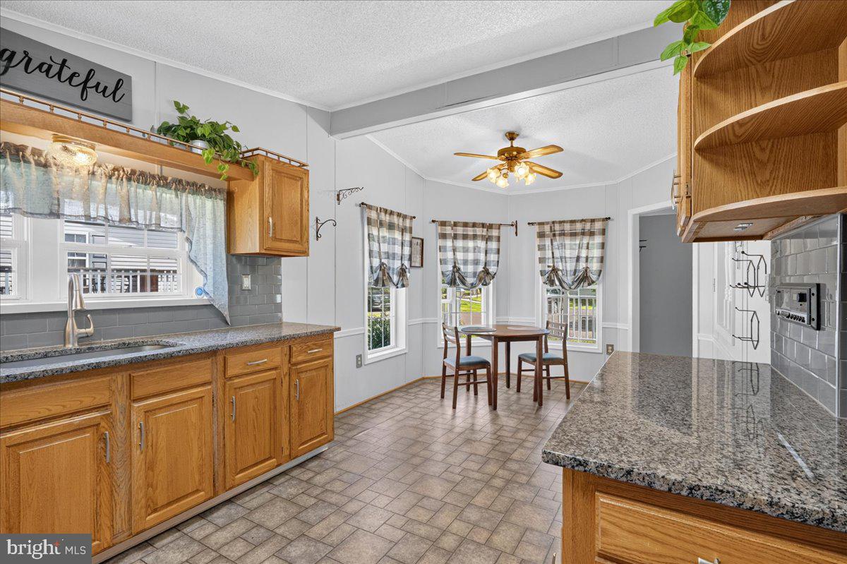 9 AZALEA COURT