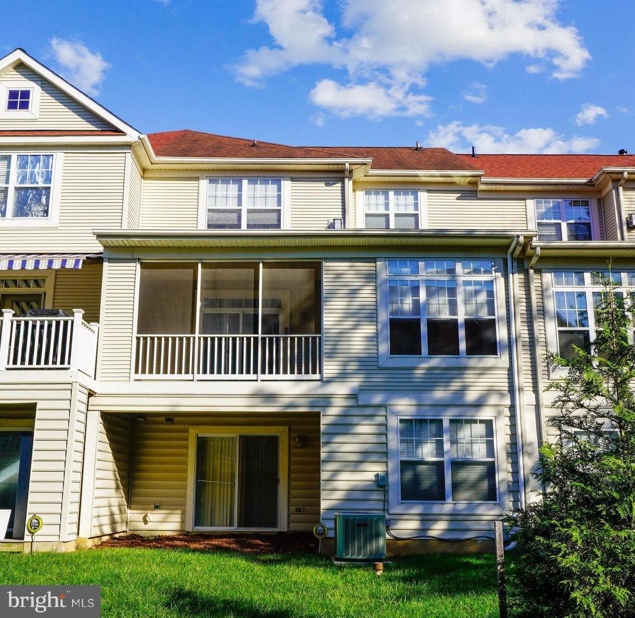 WAVERLY WOODS - Residential