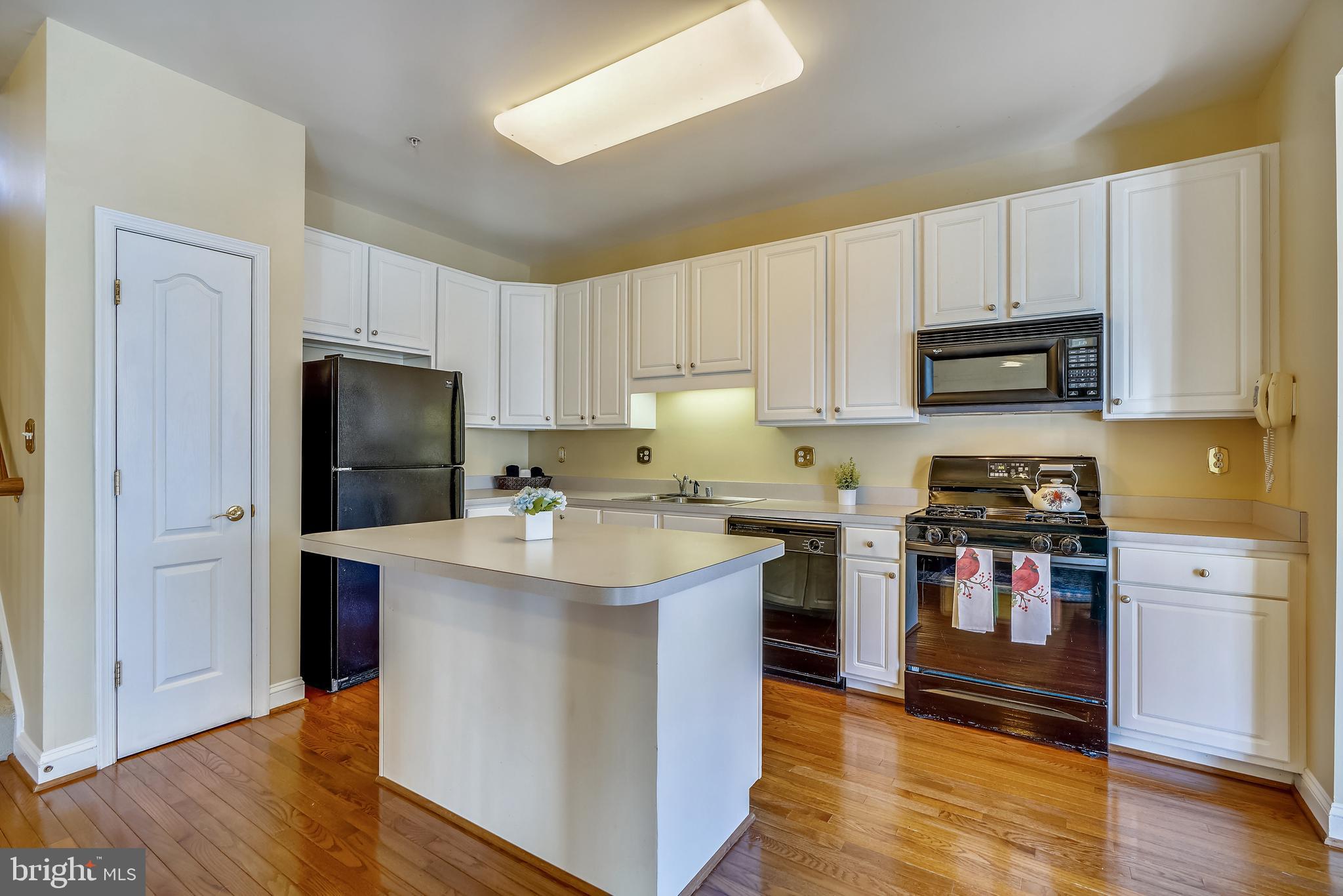 WAVERLY WOODS - Residential