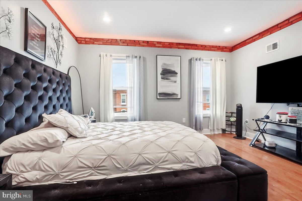 BELMONT - Residential