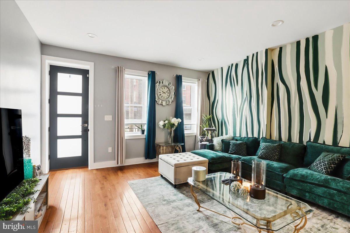 BELMONT - Residential