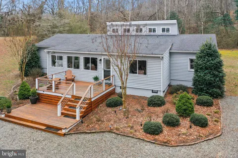 285 Ferry Landing Road, Dunnsville, VA MLS: VAES2000824