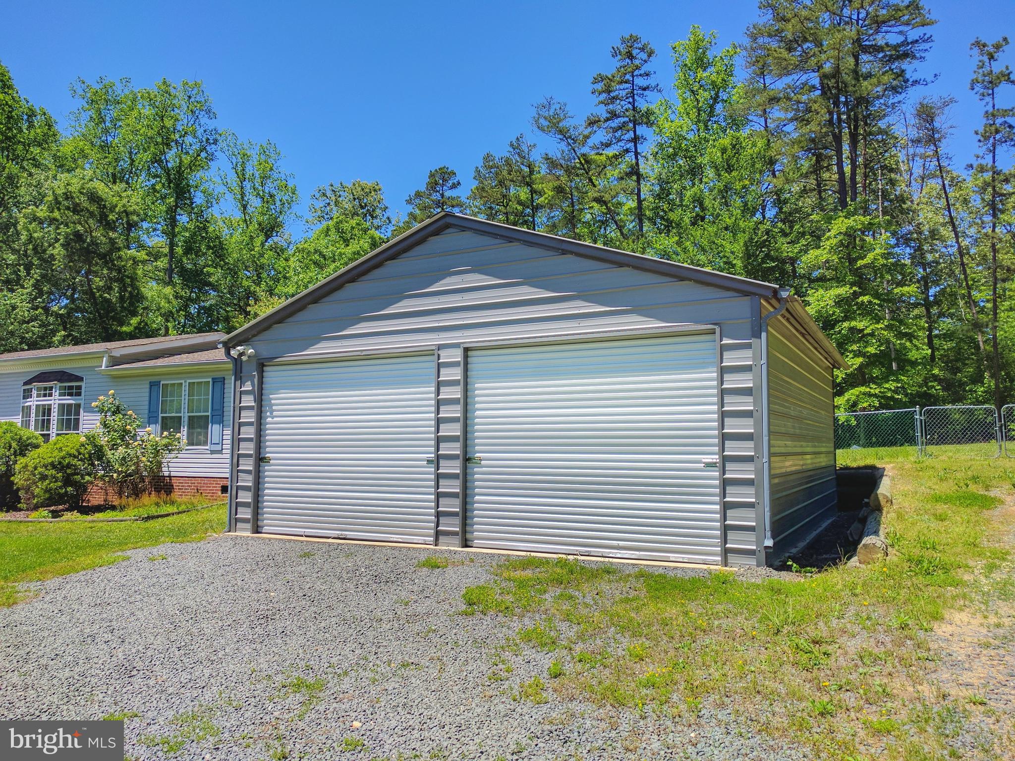 TOWER HILL - Residential Lease