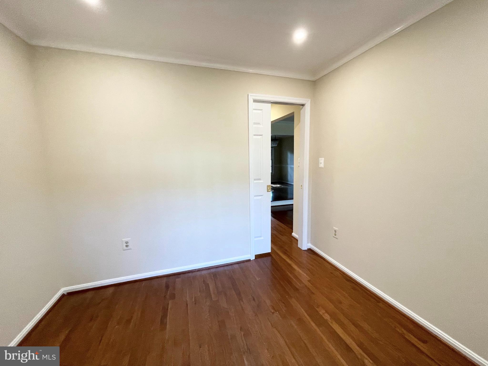 SEMINARY PARK - Residential Lease