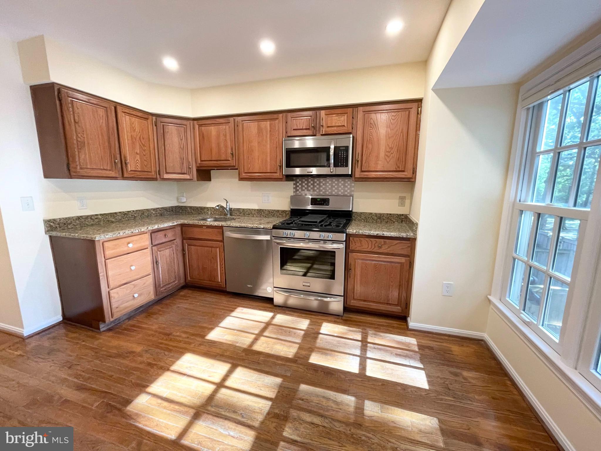 SEMINARY PARK - Residential Lease