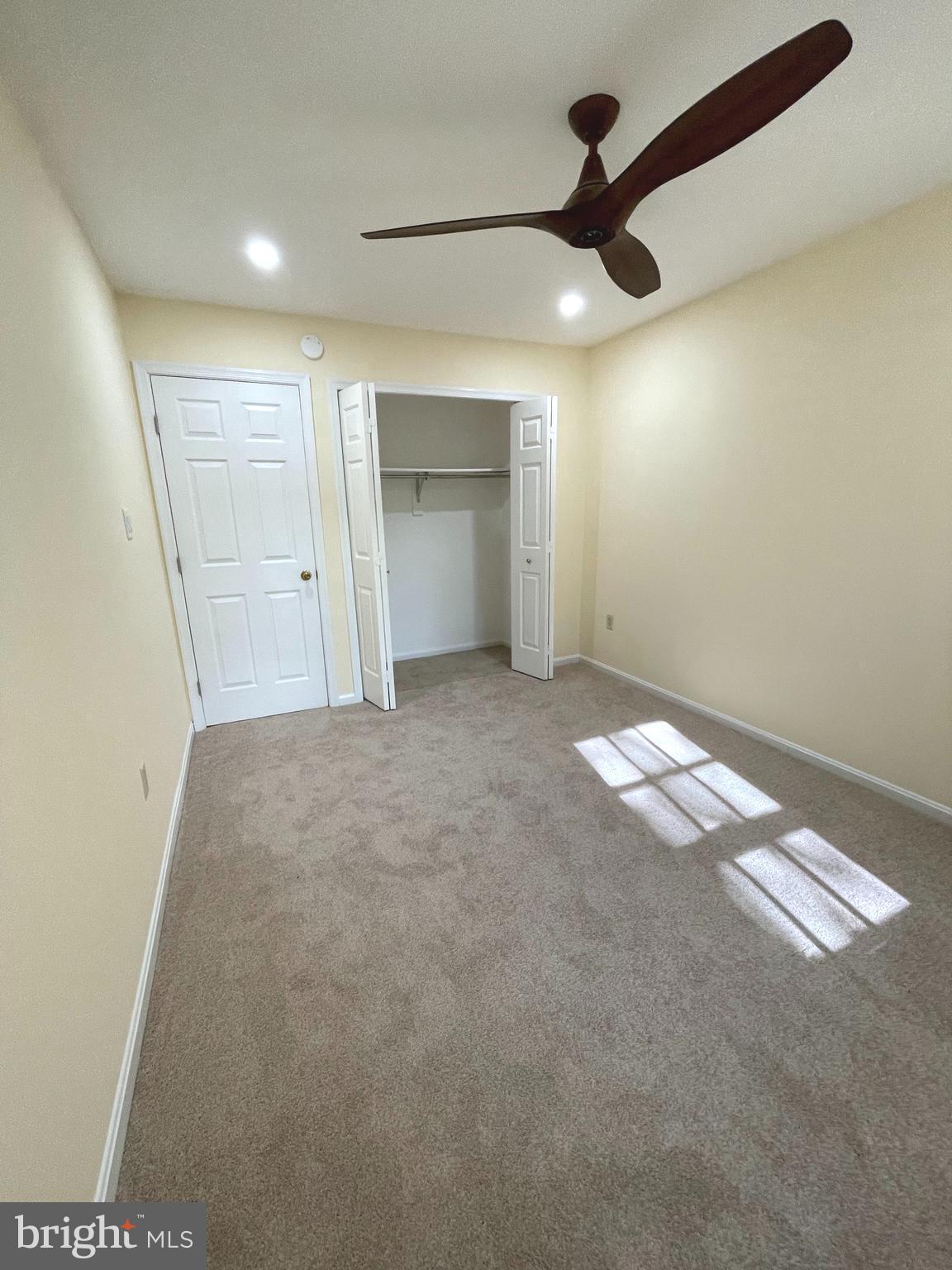 SEMINARY PARK - Residential Lease