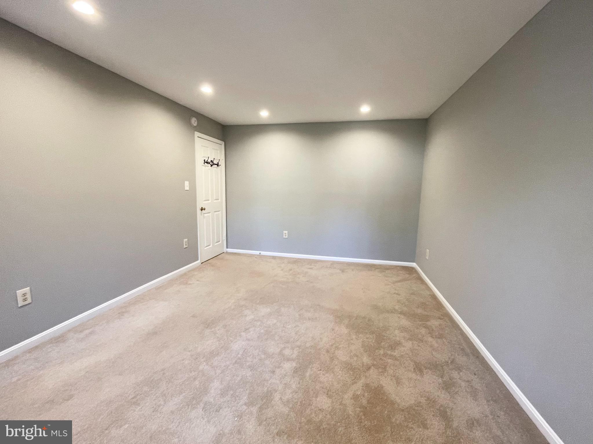 SEMINARY PARK - Residential Lease