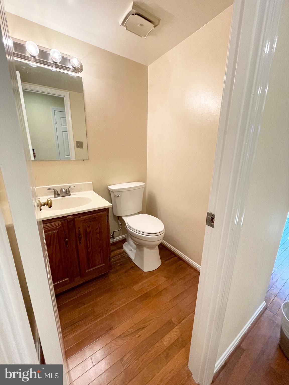 SEMINARY PARK - Residential Lease