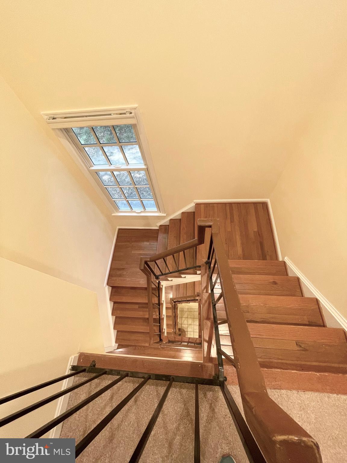 SEMINARY PARK - Residential Lease