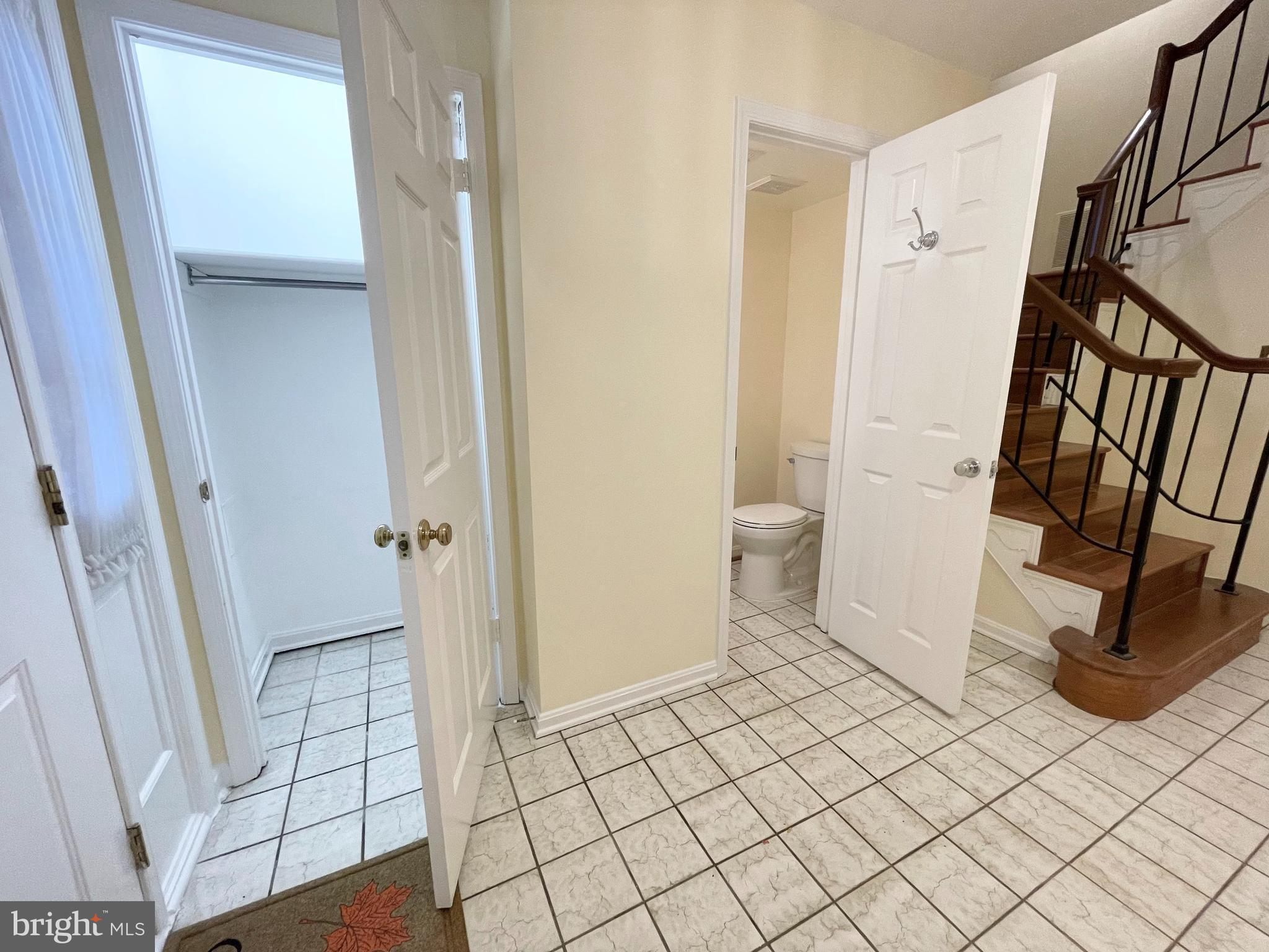 SEMINARY PARK - Residential Lease