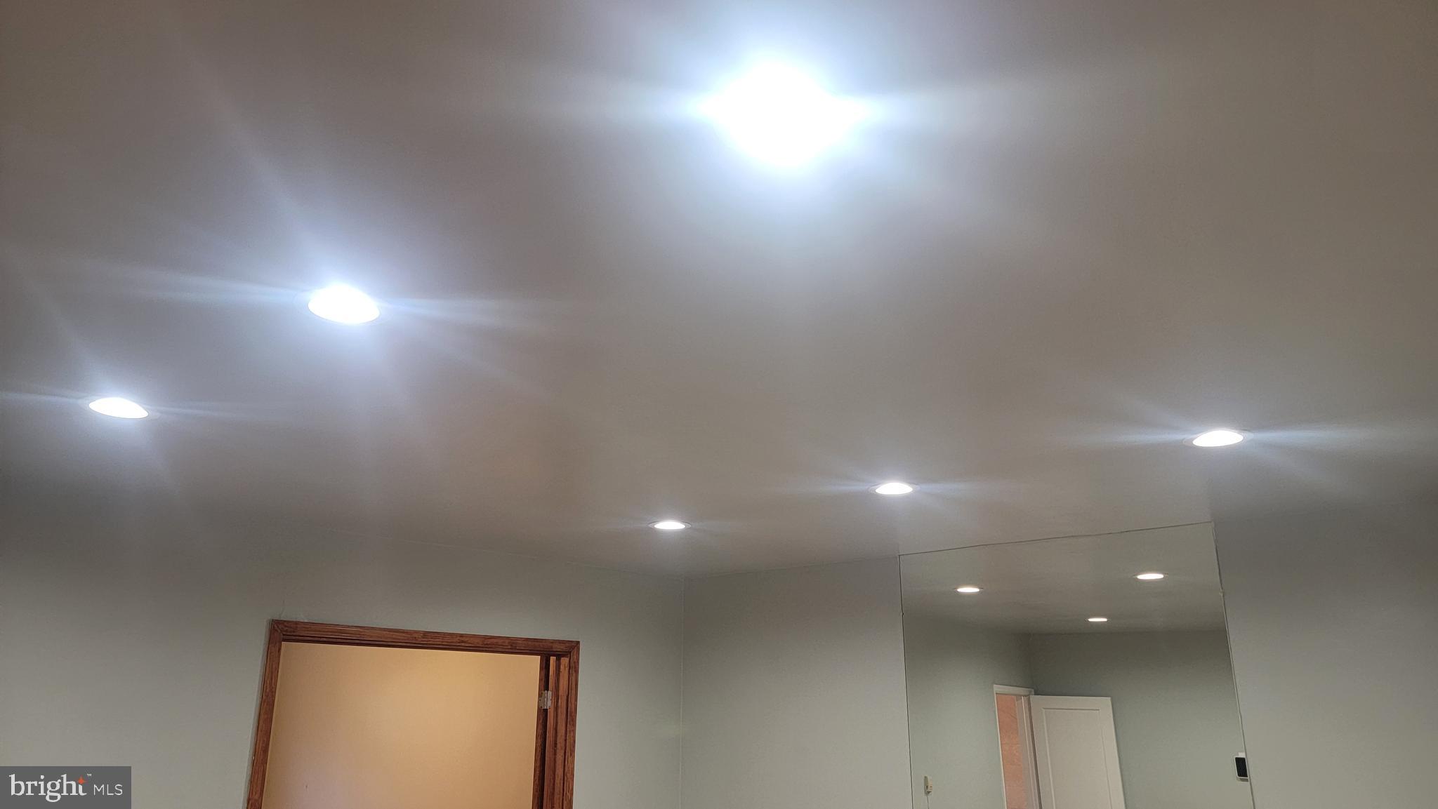 RAMBLEWOOD - Residential