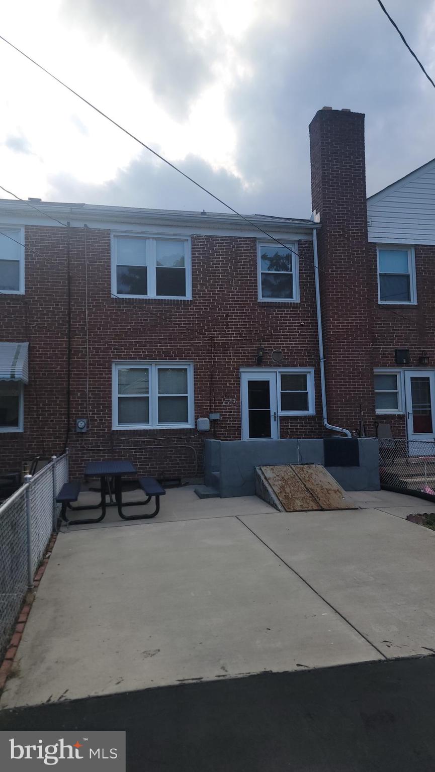 RAMBLEWOOD - Residential