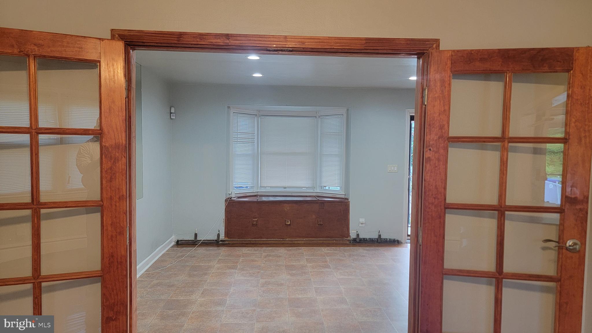 RAMBLEWOOD - Residential