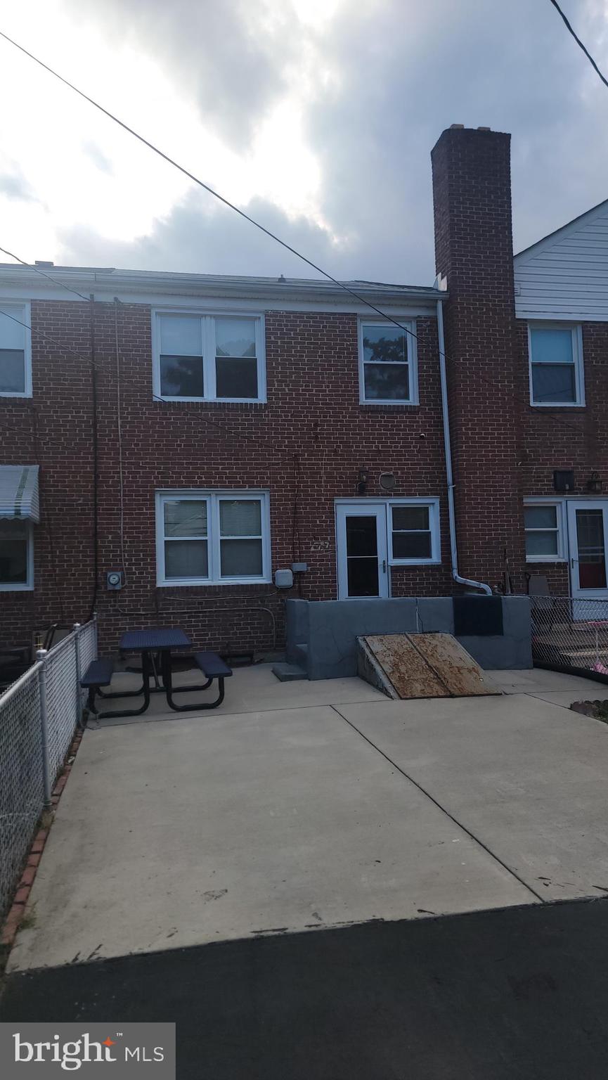 RAMBLEWOOD - Residential