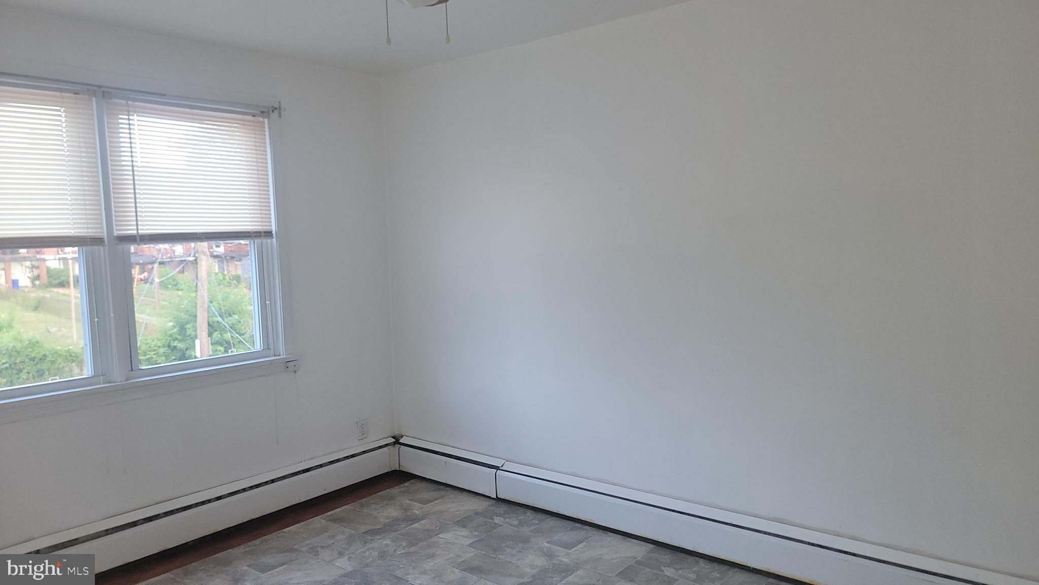 RAMBLEWOOD - Residential