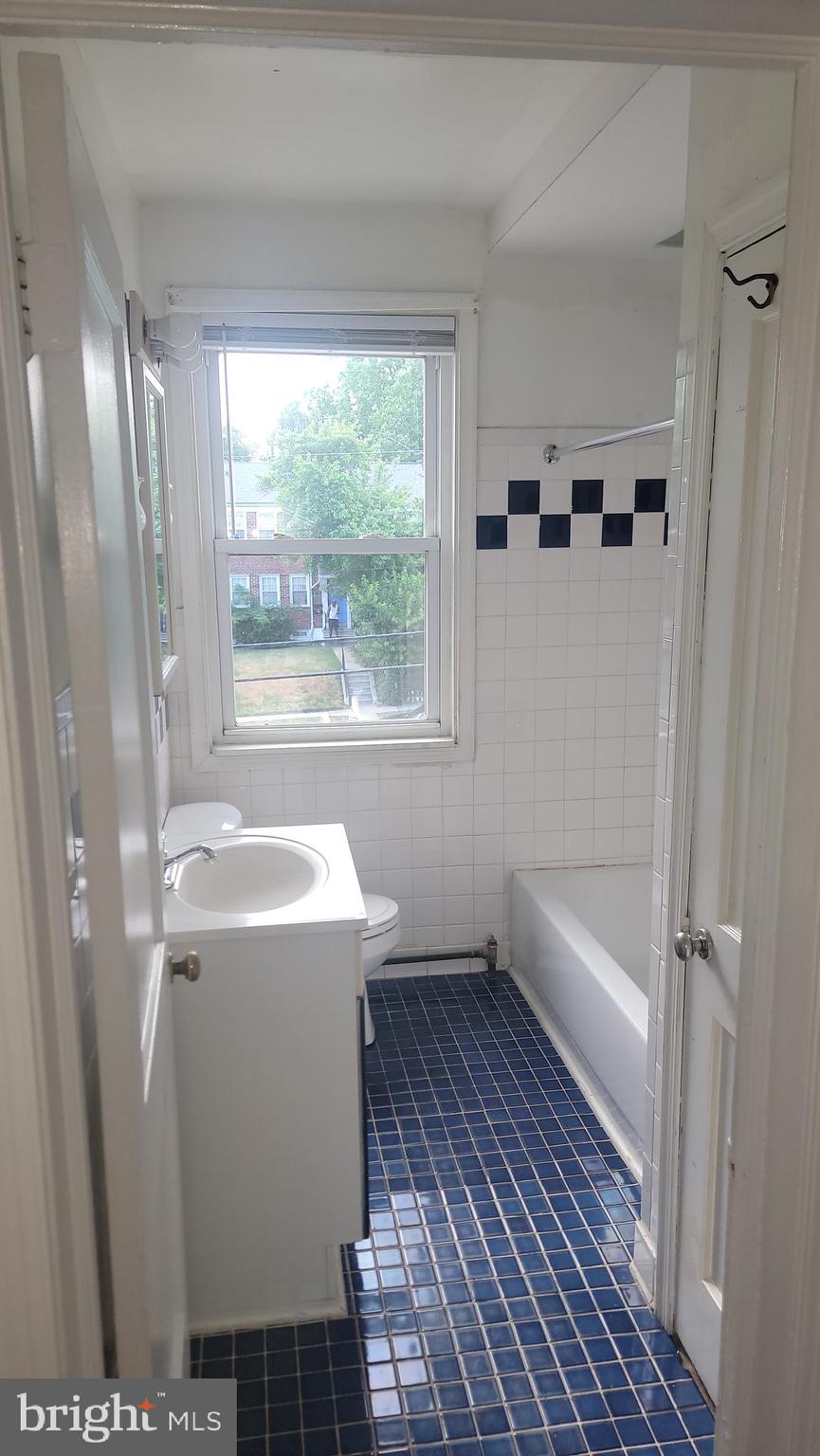 RAMBLEWOOD - Residential