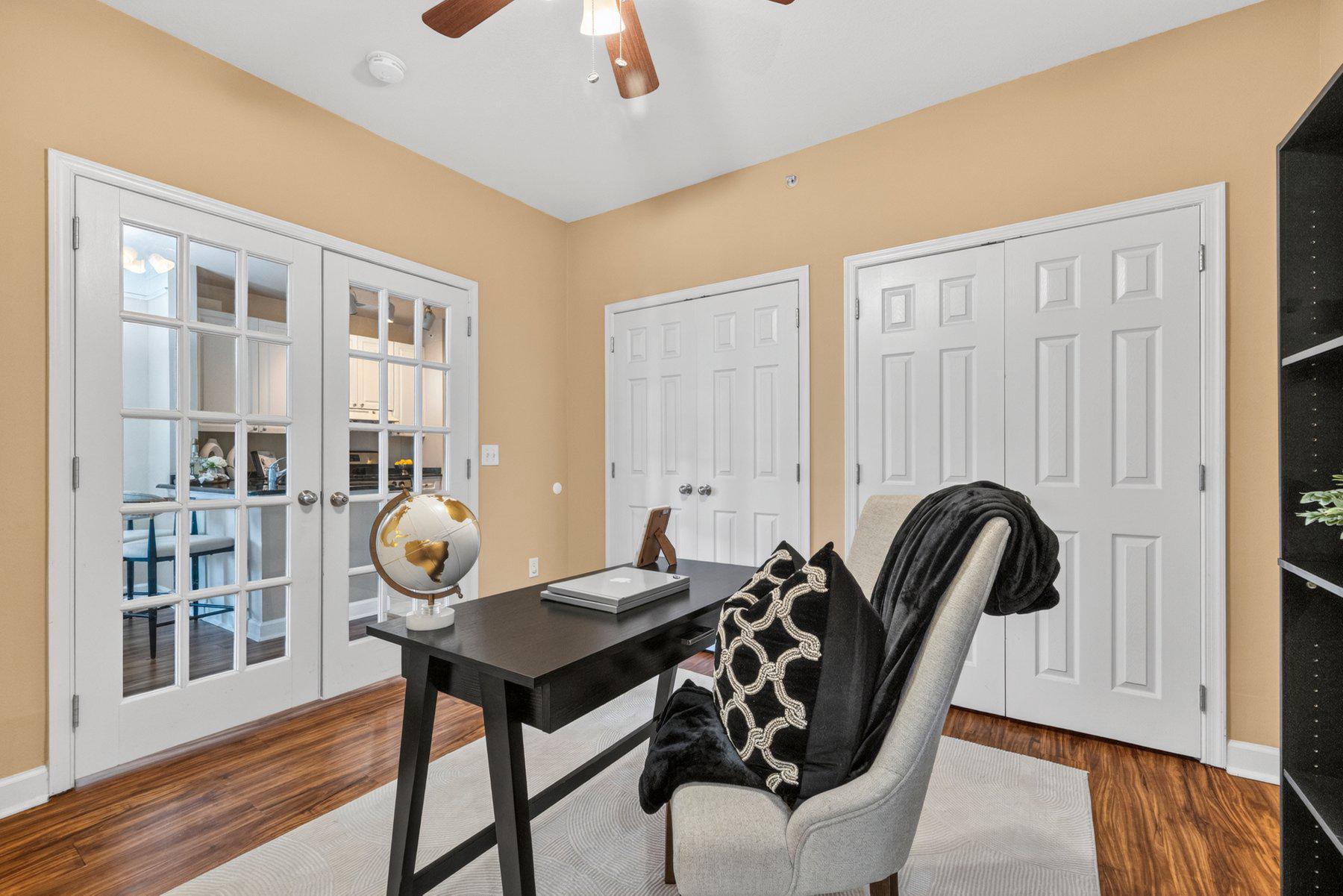 FITZ AT ROCKVILLE TOWN C - Residential