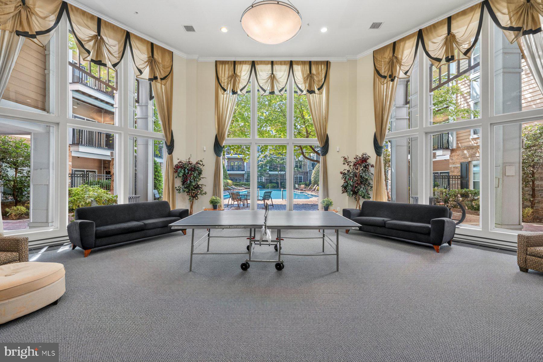 FITZ AT ROCKVILLE TOWN C - Residential