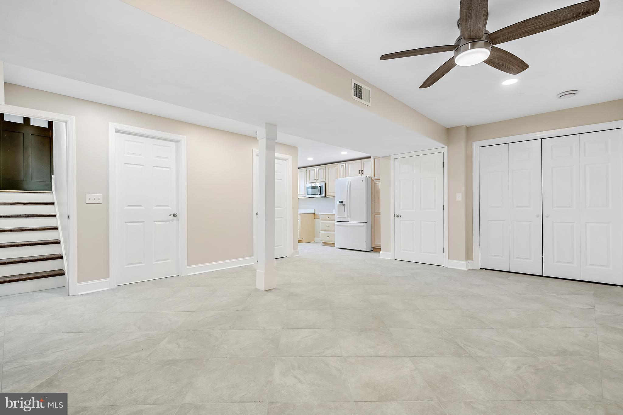 8TH WARD - Residential