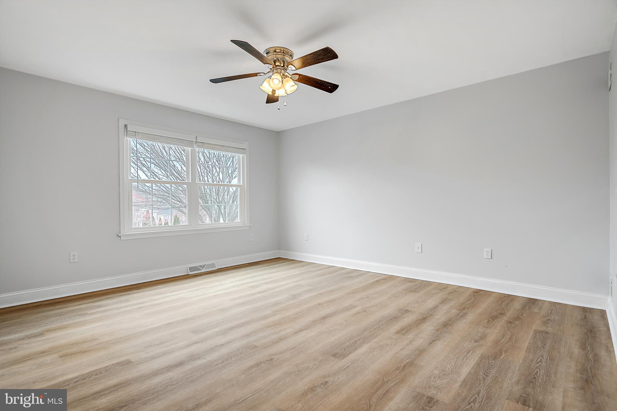 8TH WARD - Residential